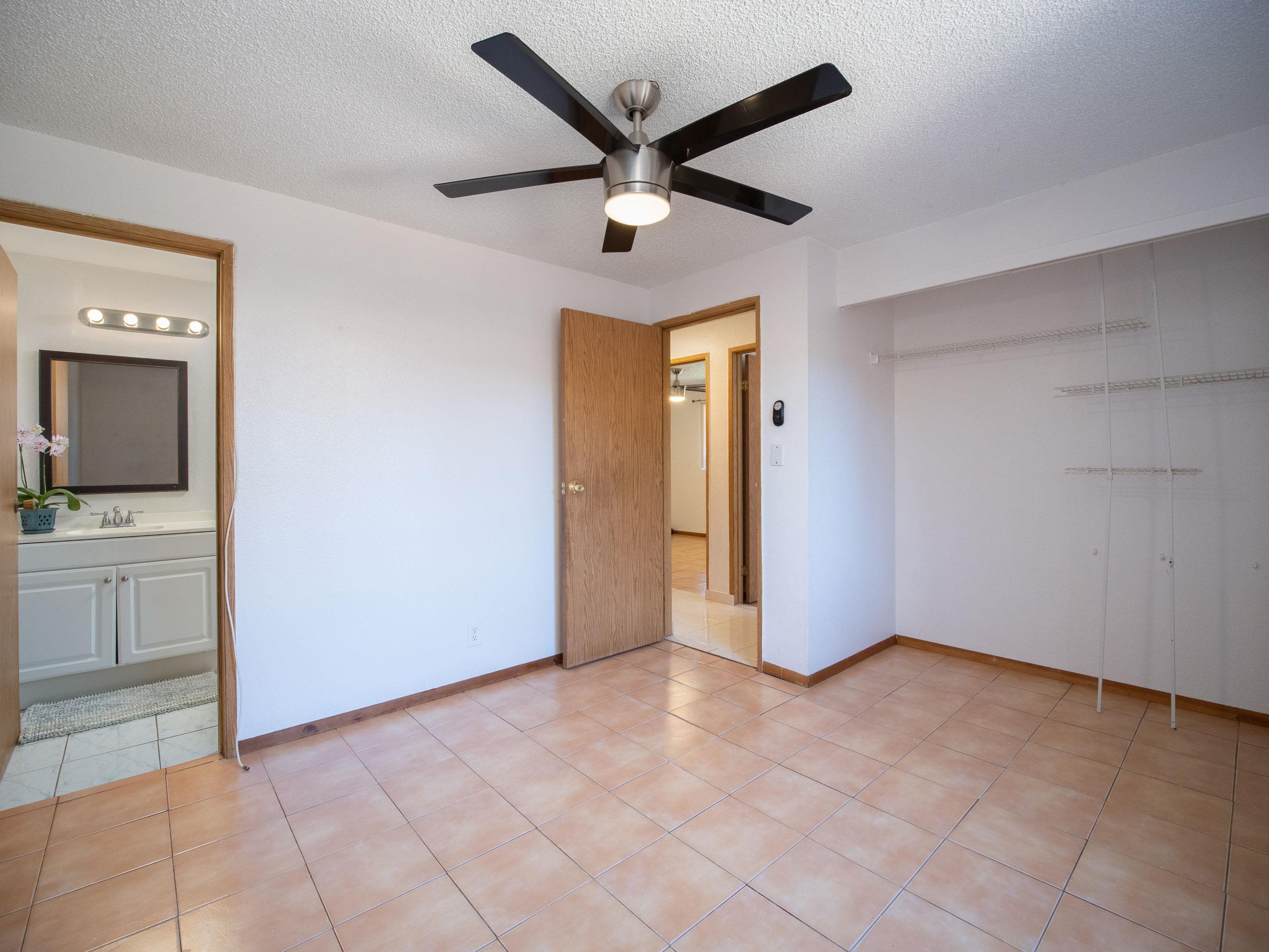 390 Kaiolohia St Property Photo 17