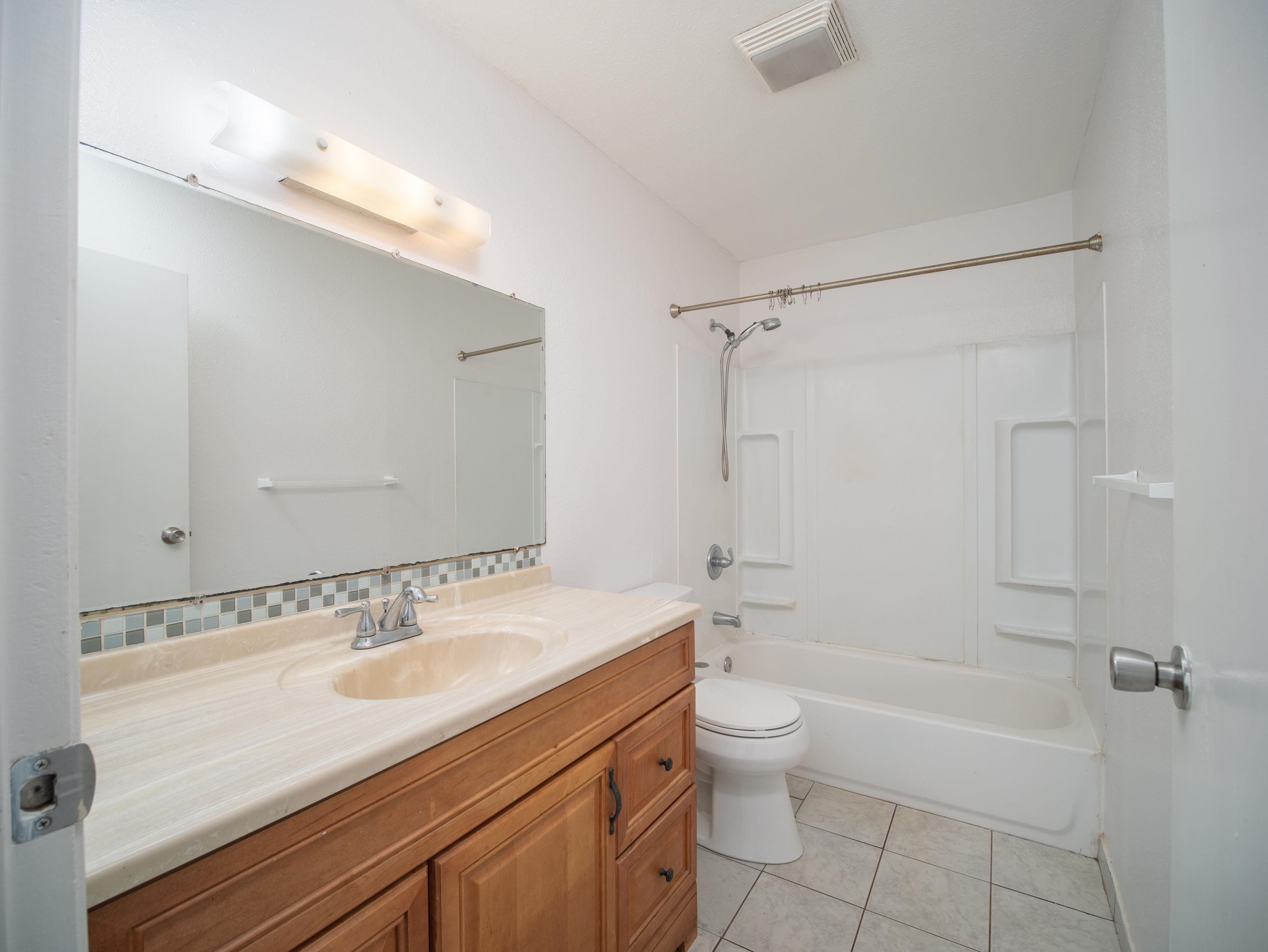 390 Kaiolohia St Property Photo 31