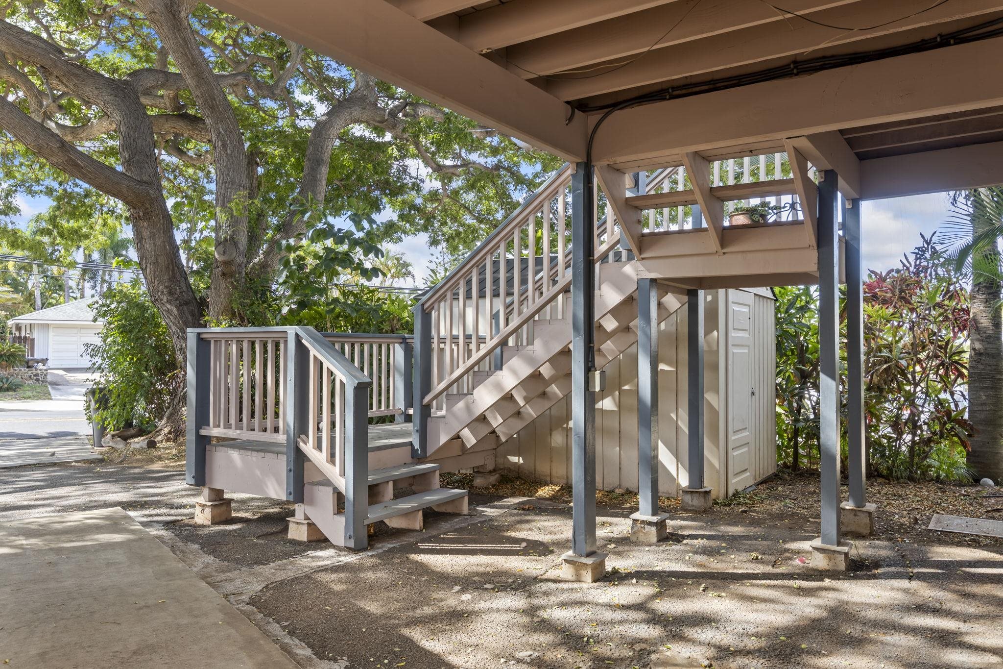 277 Keonekai Rd Property Photo 4