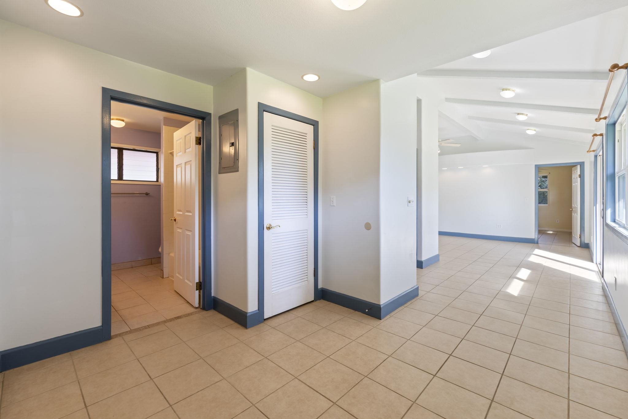 277 Keonekai Rd Property Photo 21