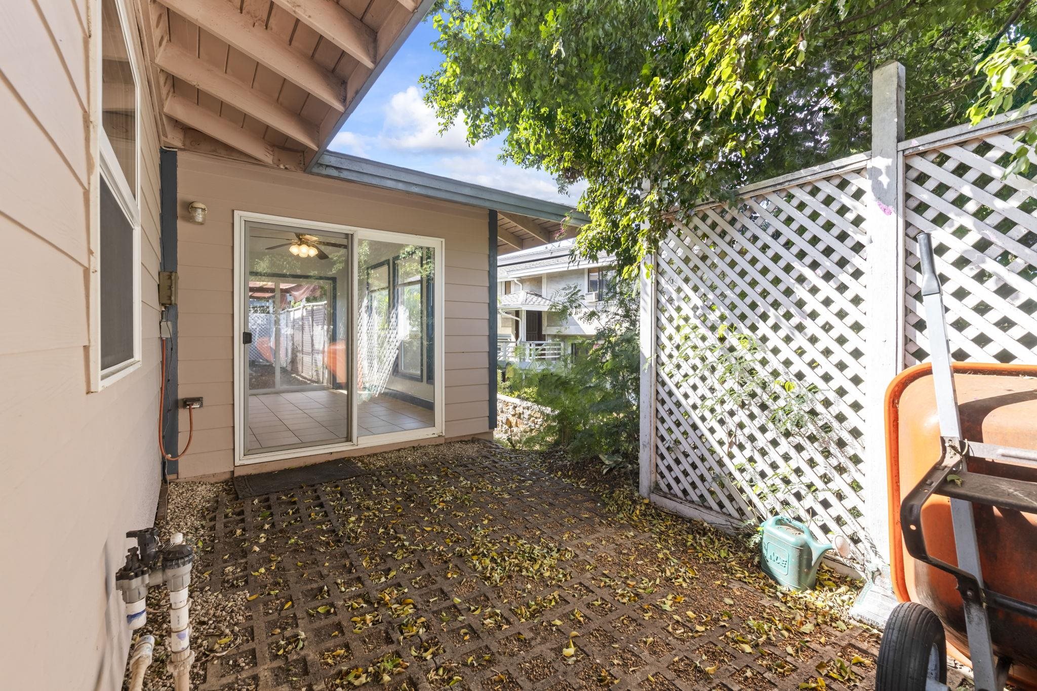 277 Keonekai Rd Property Photo 38