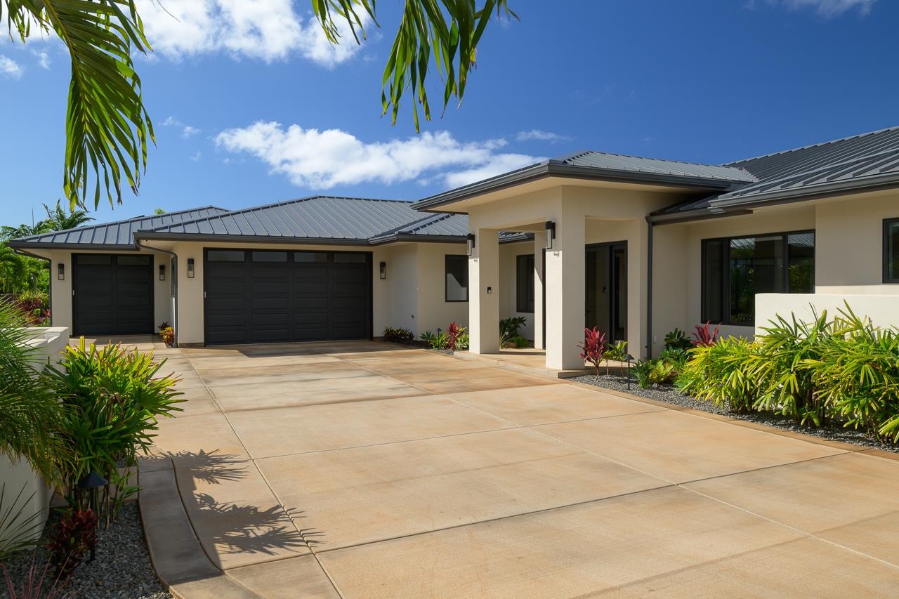1015 Anapuni Pl Property Photo 2