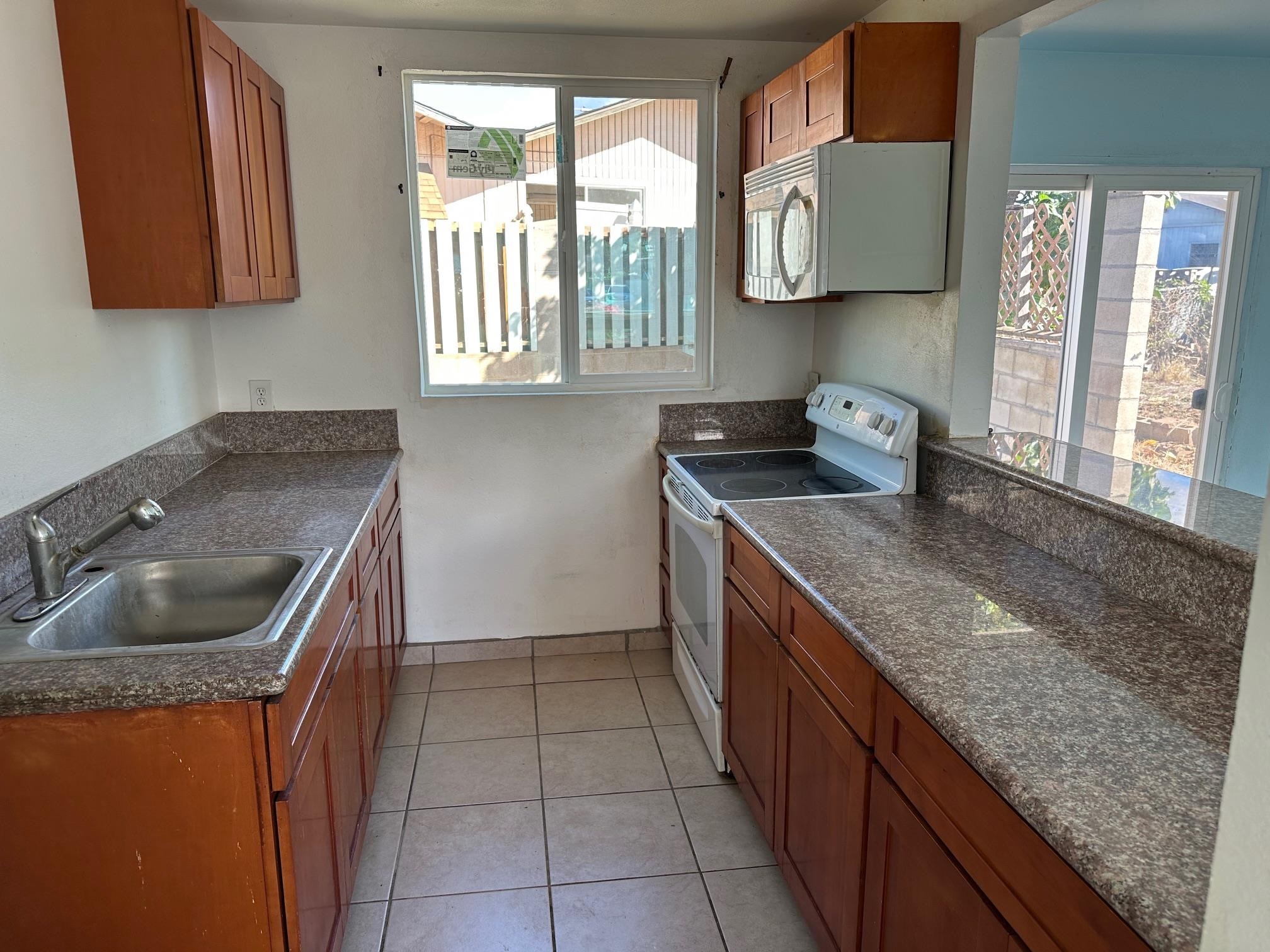 94 Hoomoku Loop Property Photo 4