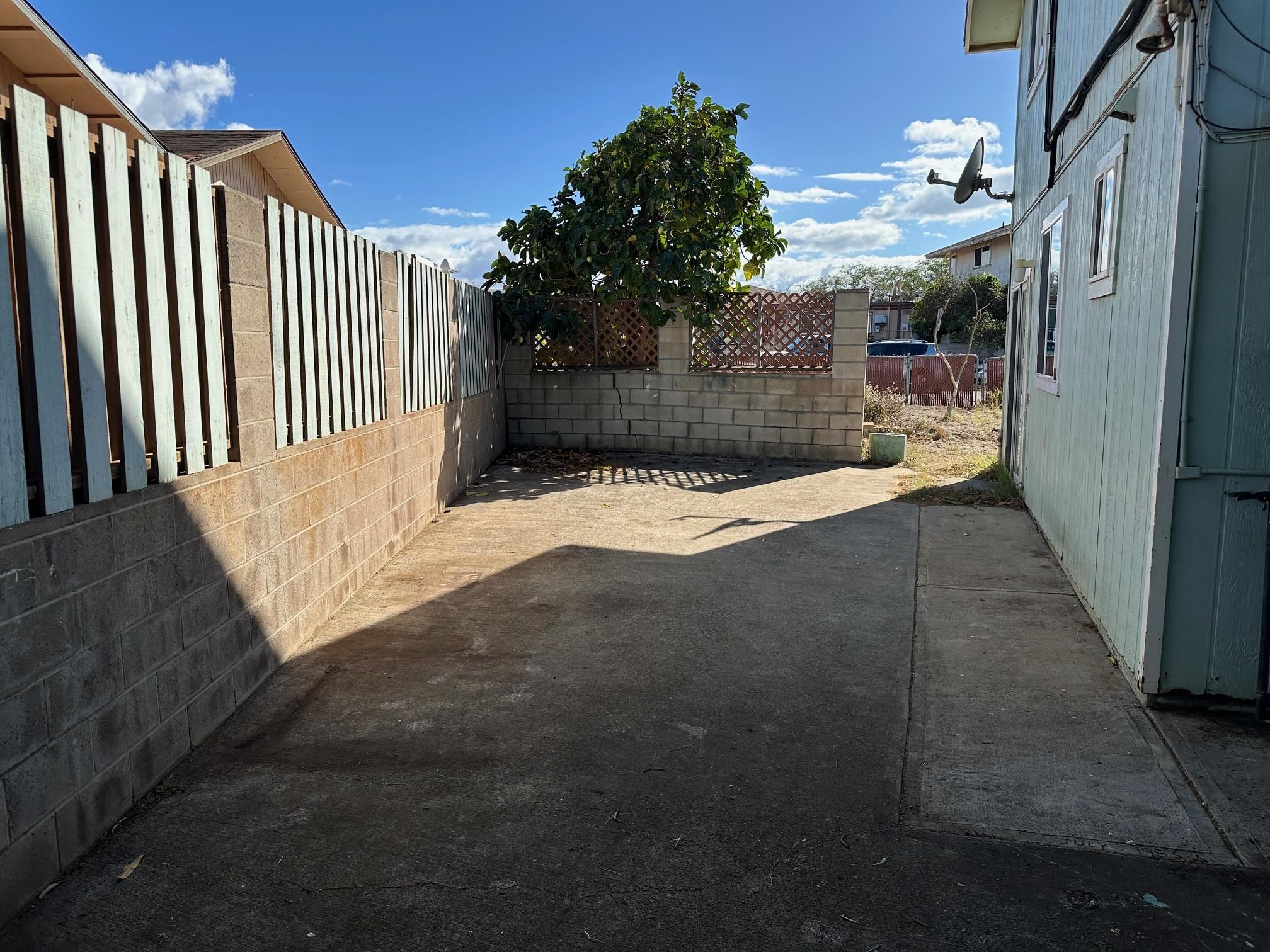 94 Hoomoku Loop Property Photo 12