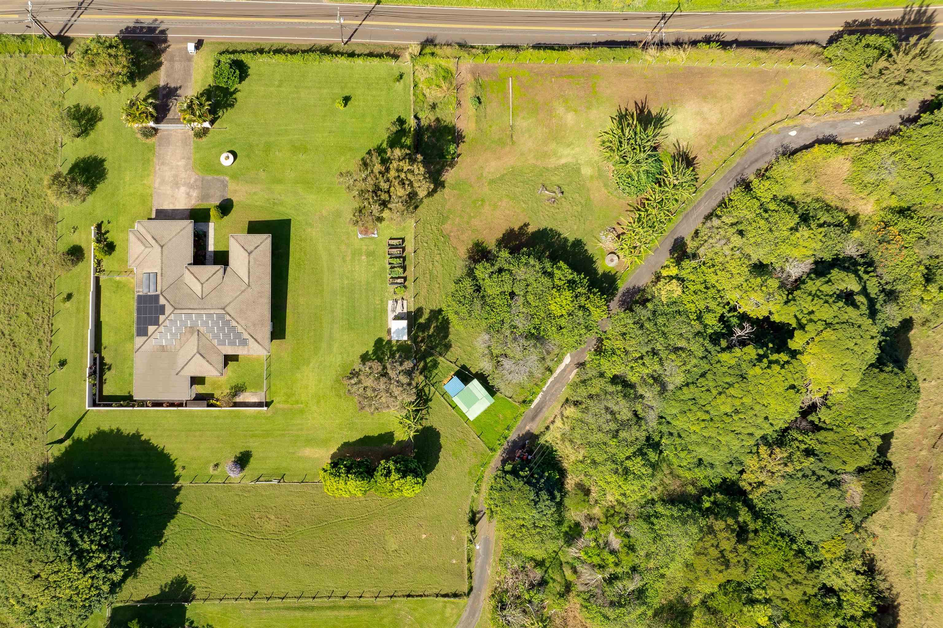 1699 Kaupakalua Rd Property Photo 41