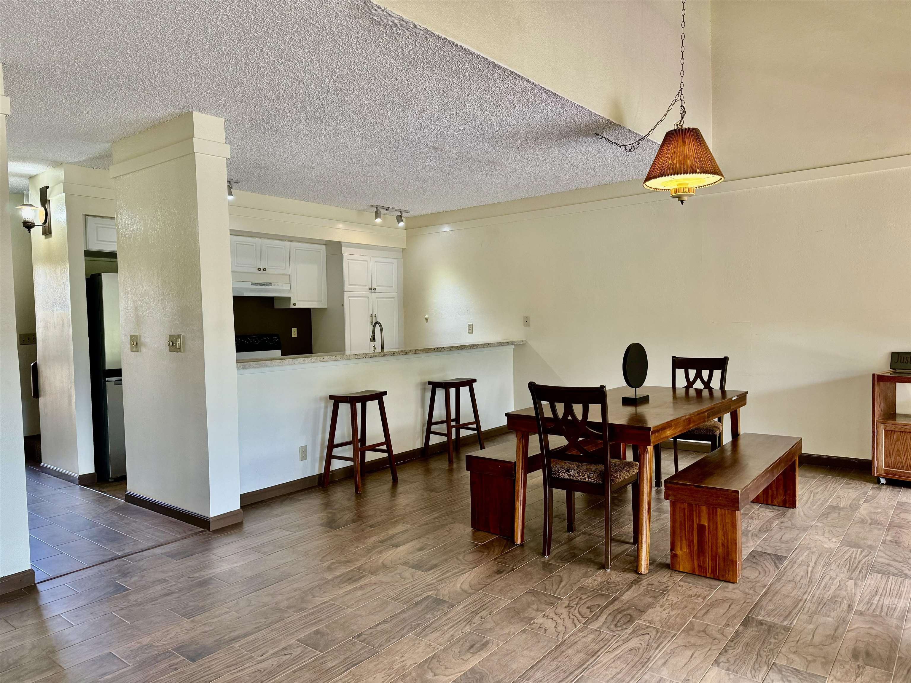 100 Lio Pl Property Photo 3