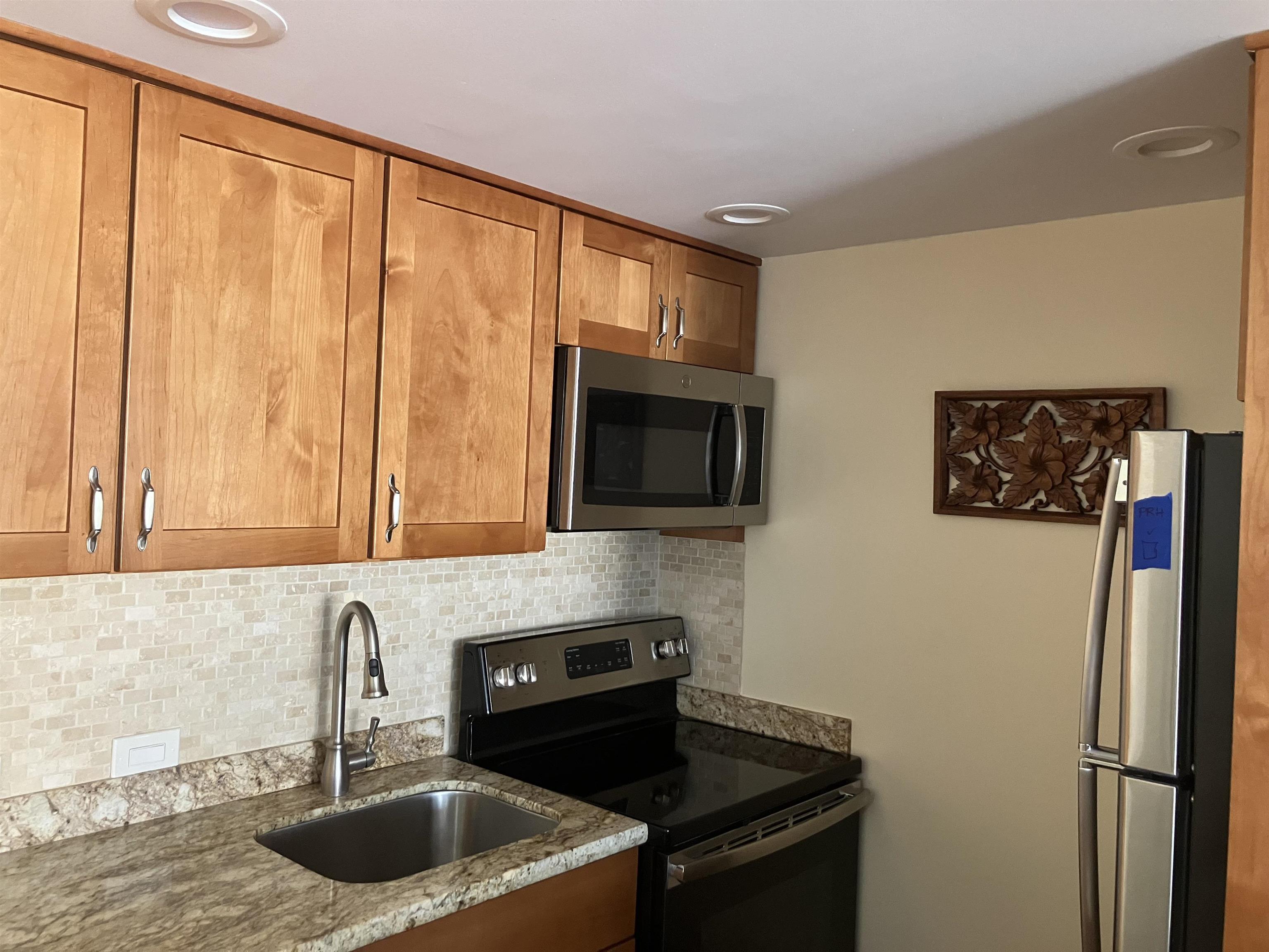 475 Front St Property Photo 5