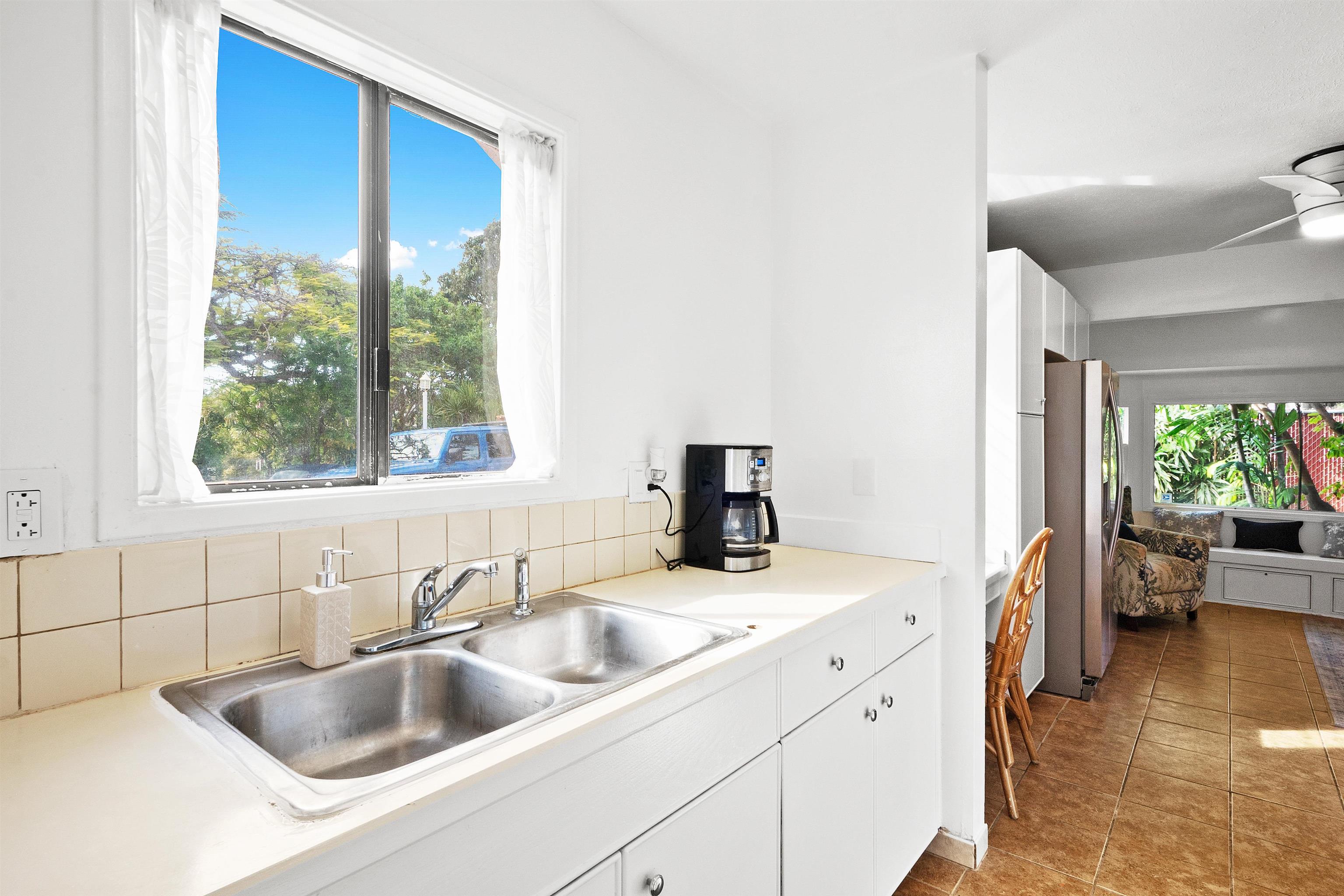 2065 Kanoe St Property Photo 6