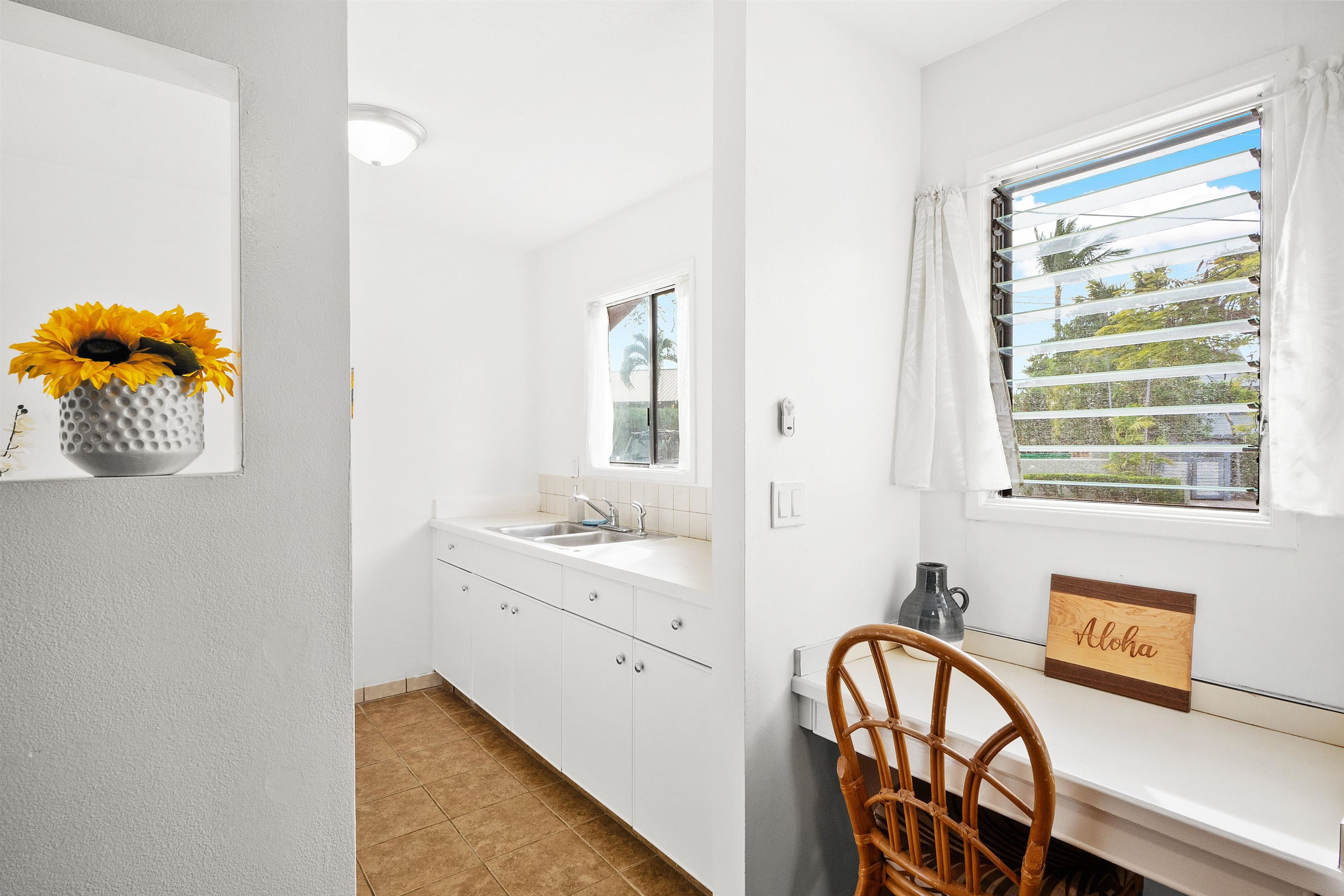 2065 Kanoe St Property Photo 8