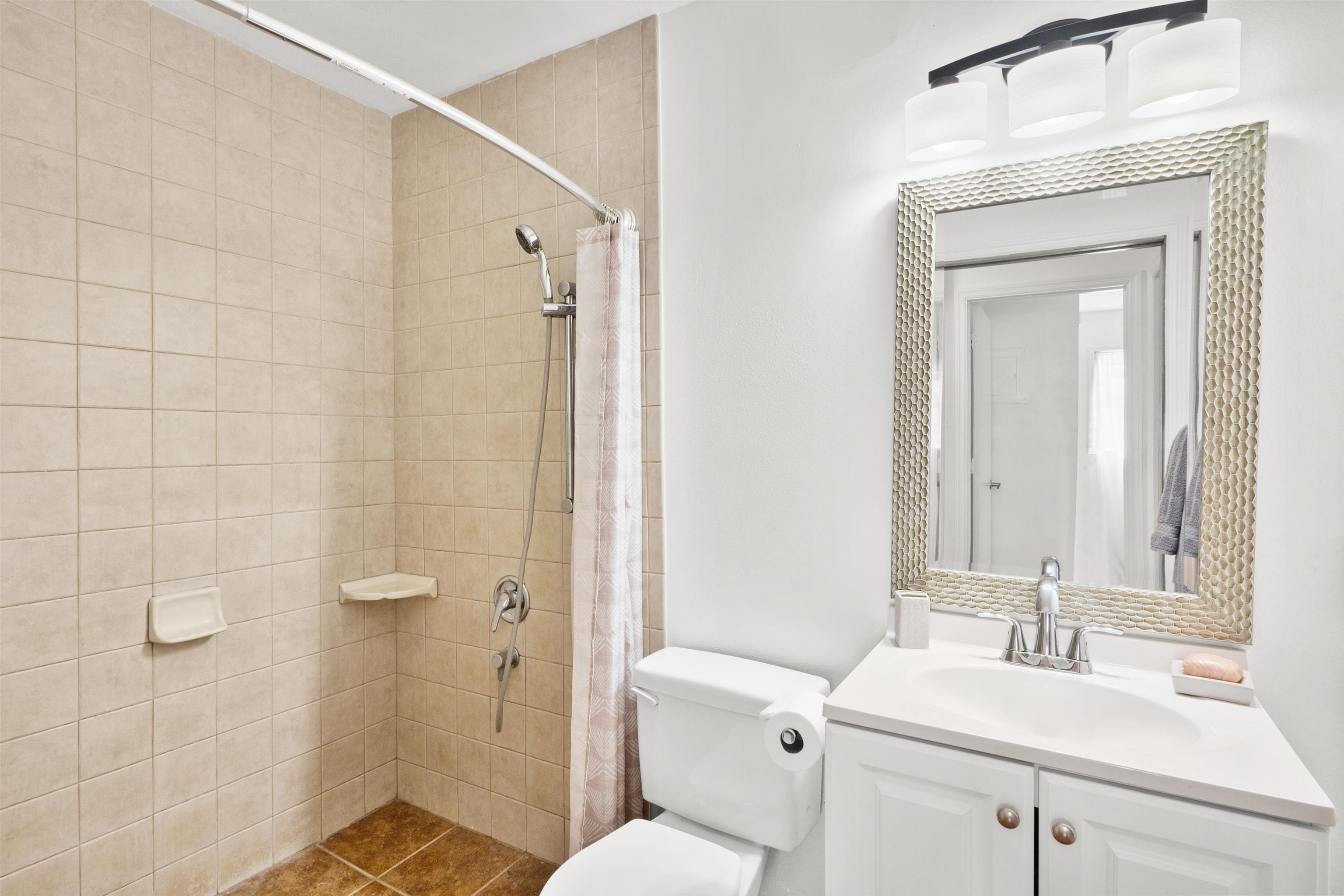 2065 Kanoe St Property Photo 13