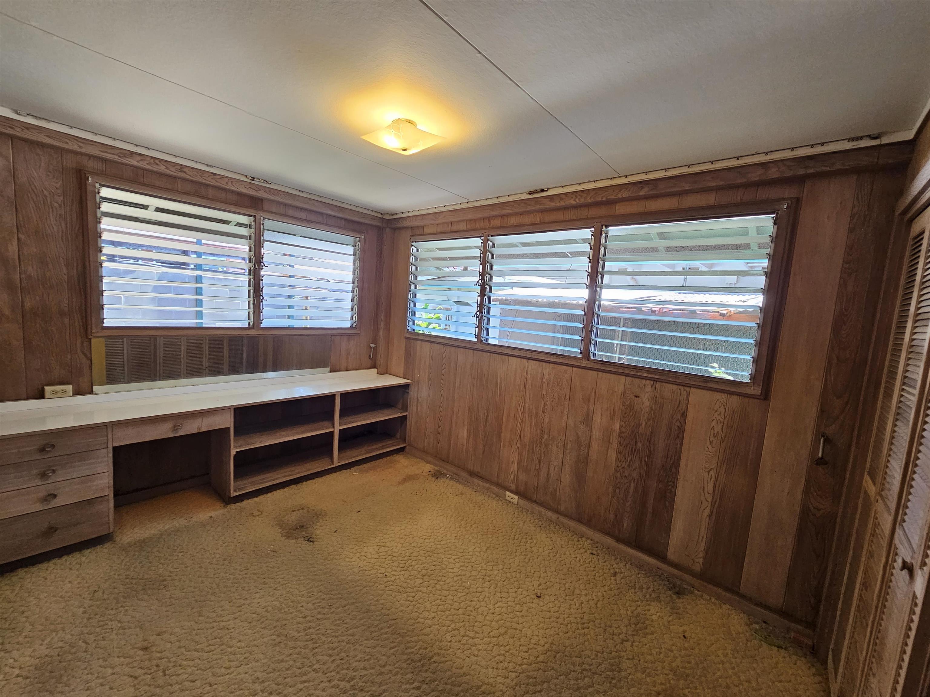 257 Market St Property Photo 35