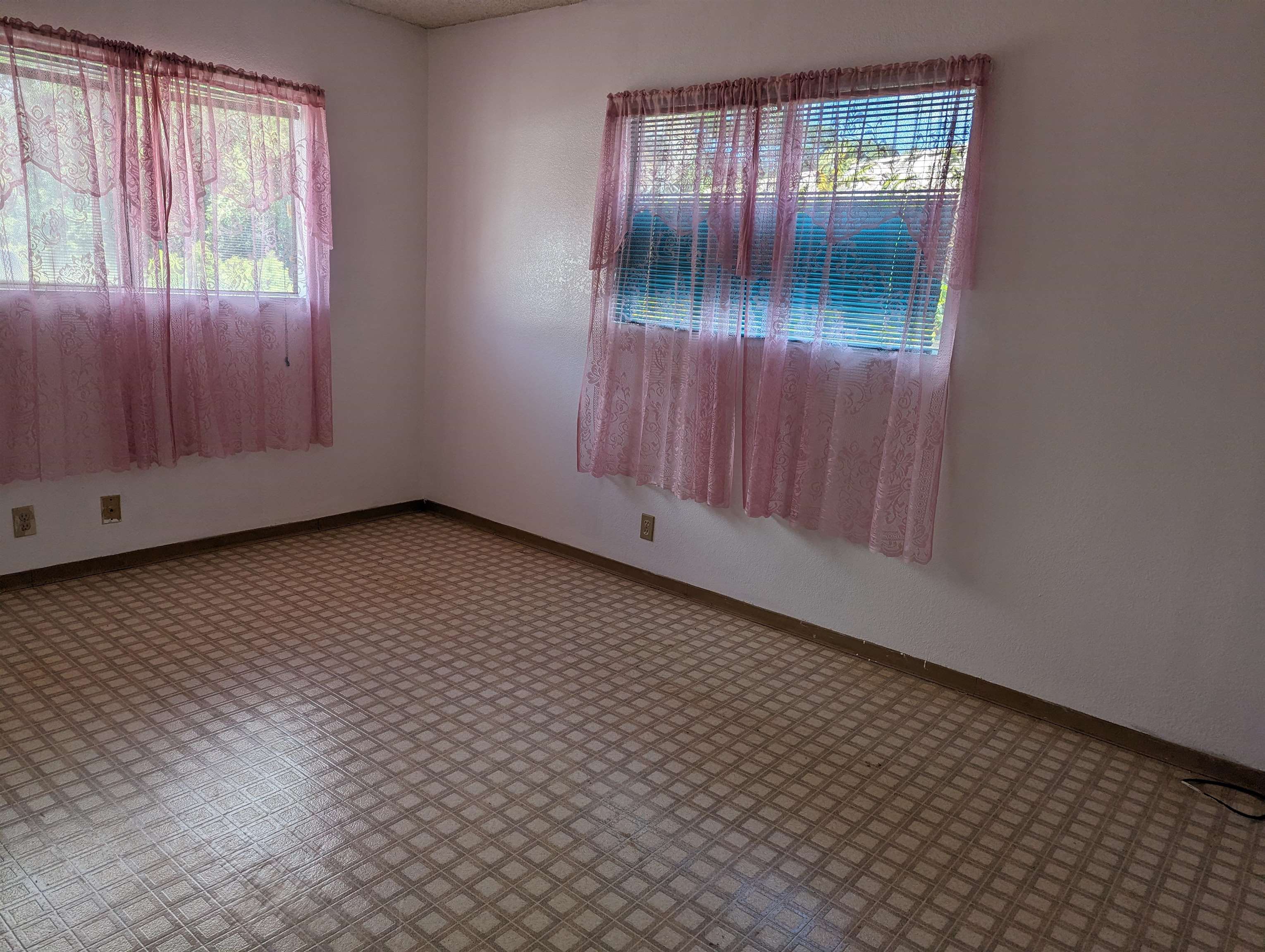 1525 Pakali St Property Photo 5