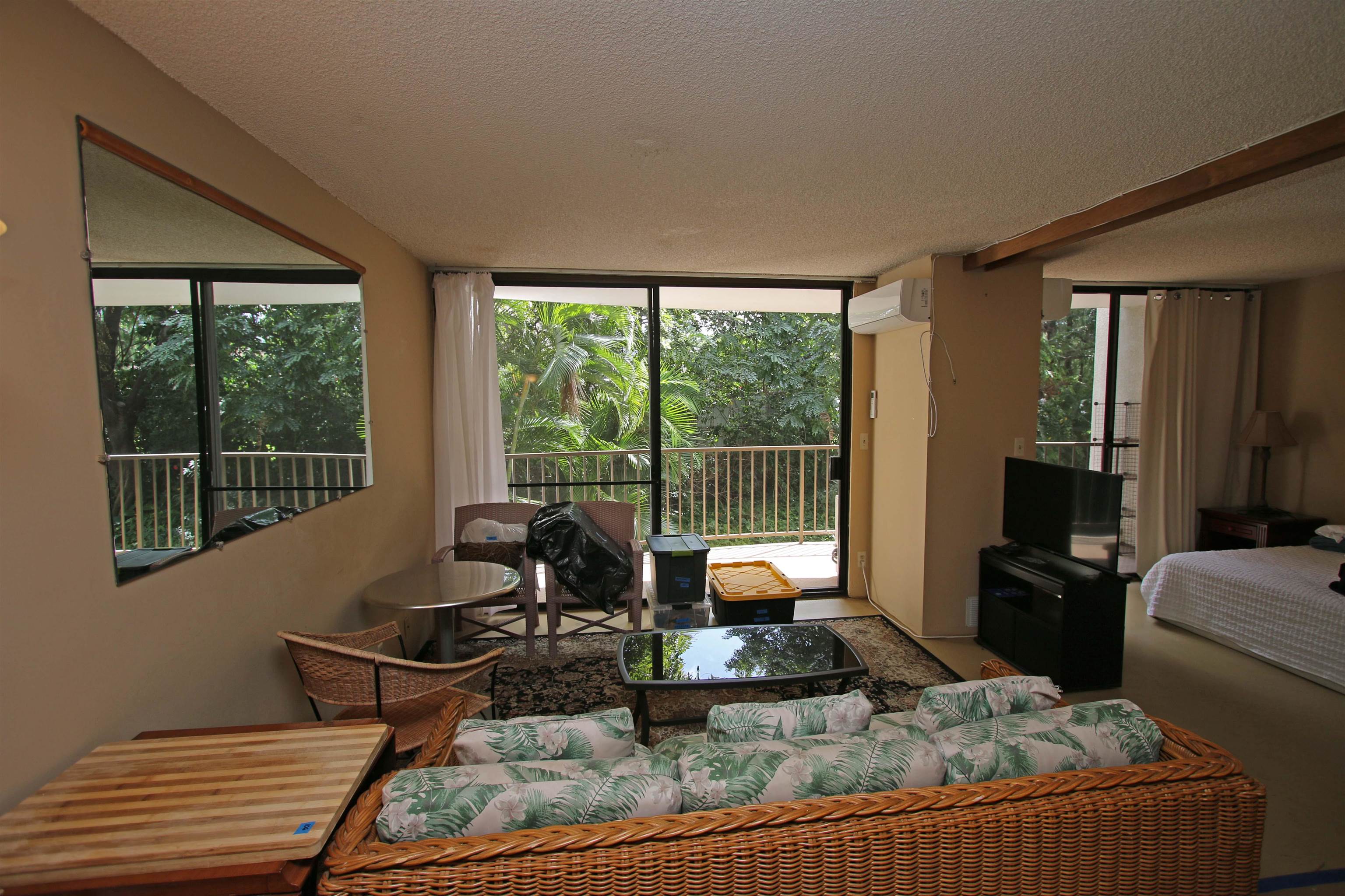 2124 Awihi Pl Property Photo 4