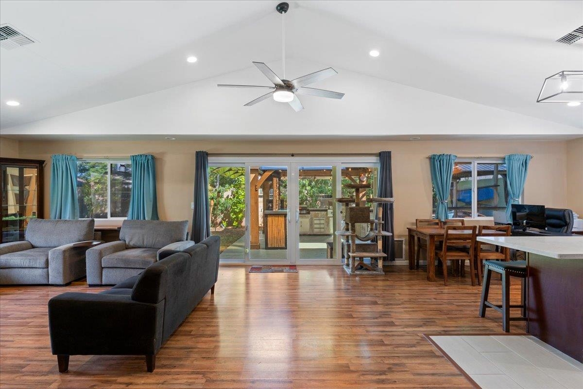 917 Kahoku Pl Property Photo 4