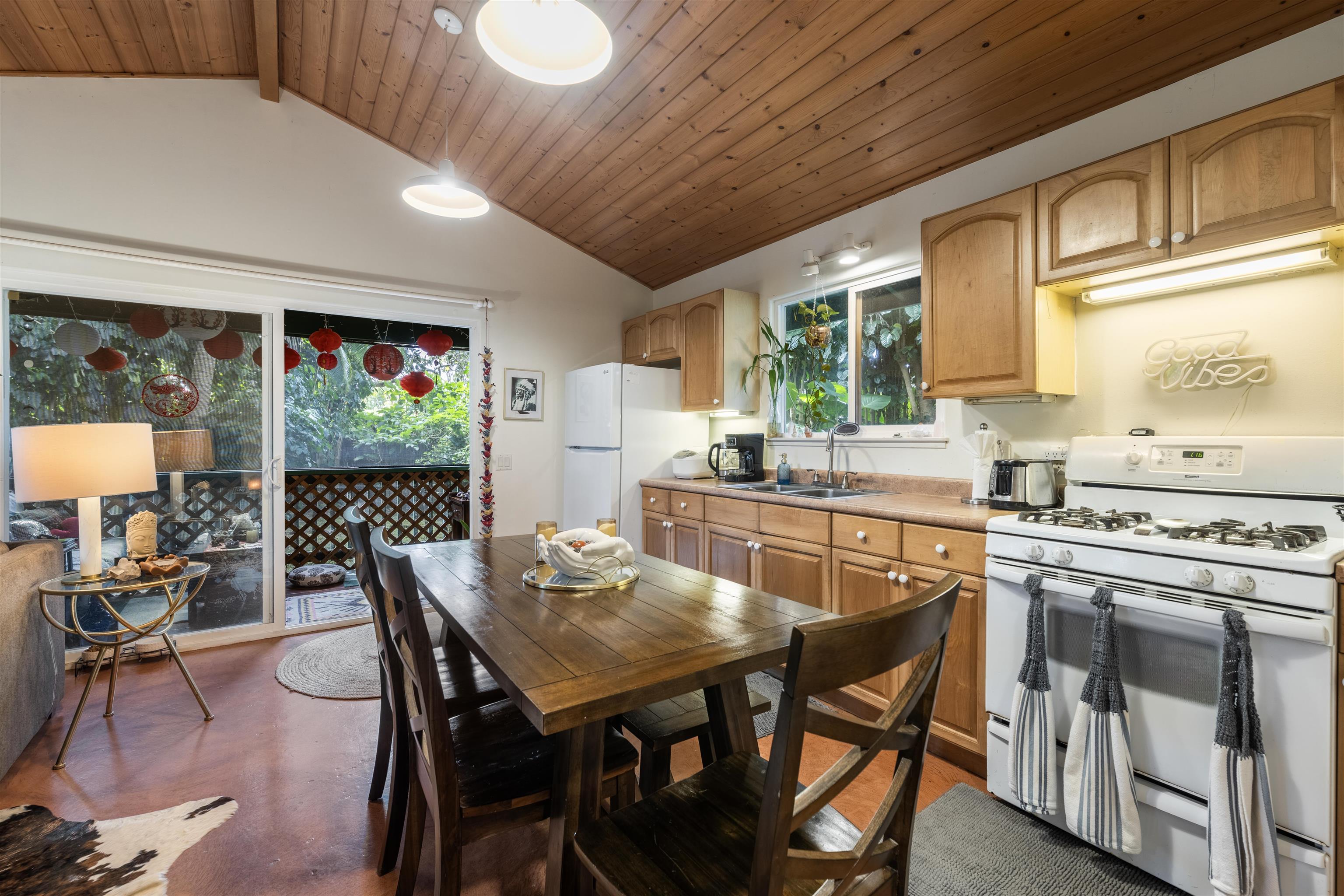 23 Laupapa Pl Property Photo 3