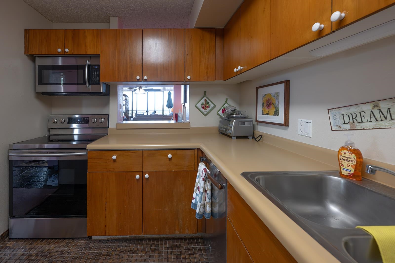 4242 Lower Honoapiilani Rd Property Photo 6