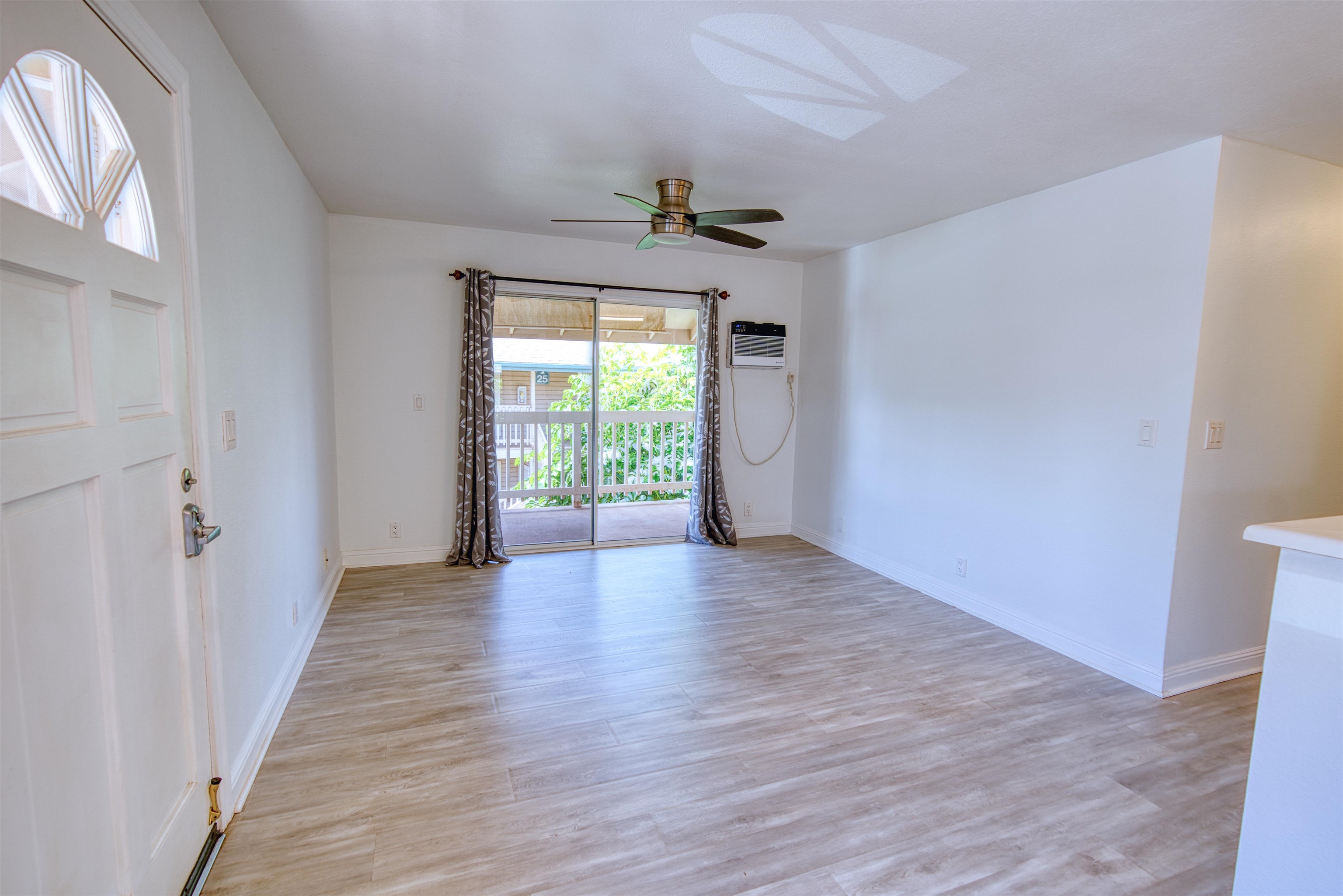 480 Kenolio Rd Property Photo 4