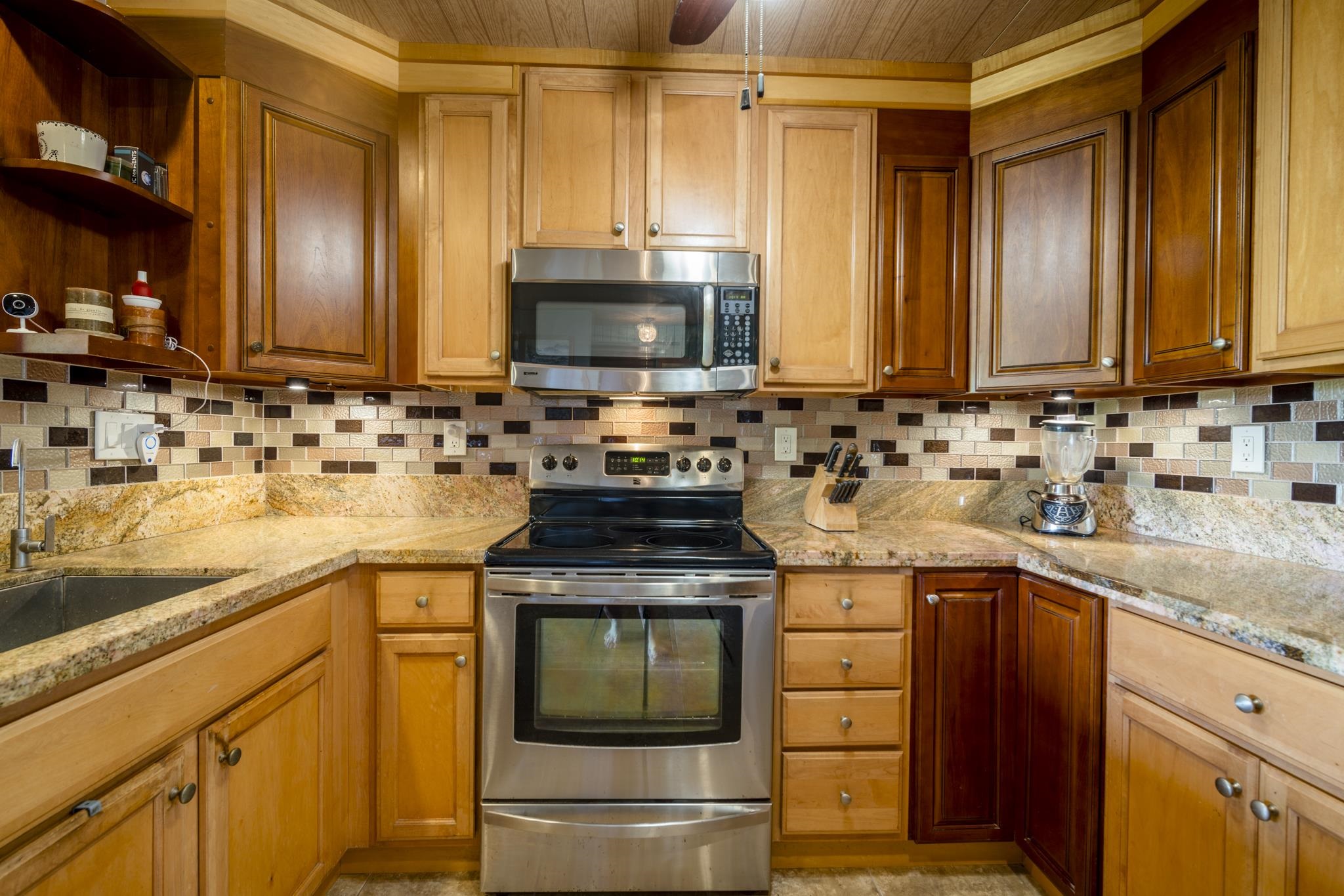 2180 Vineyard St Property Photo 7