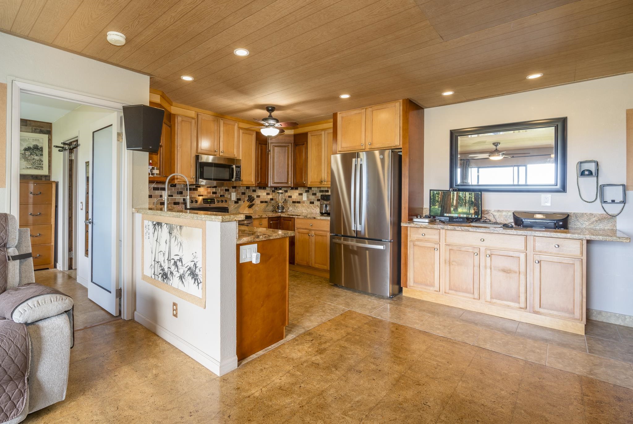 2180 Vineyard St Property Photo 8