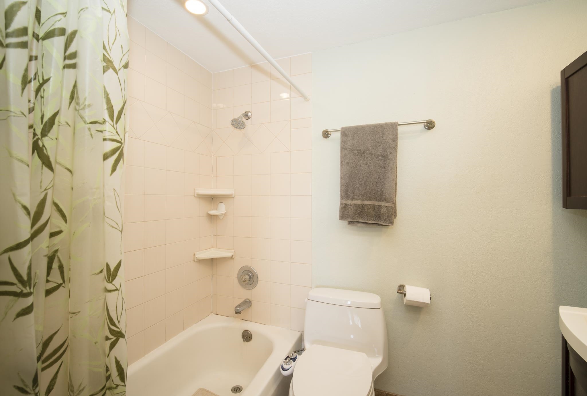 2180 Vineyard St Property Photo 13