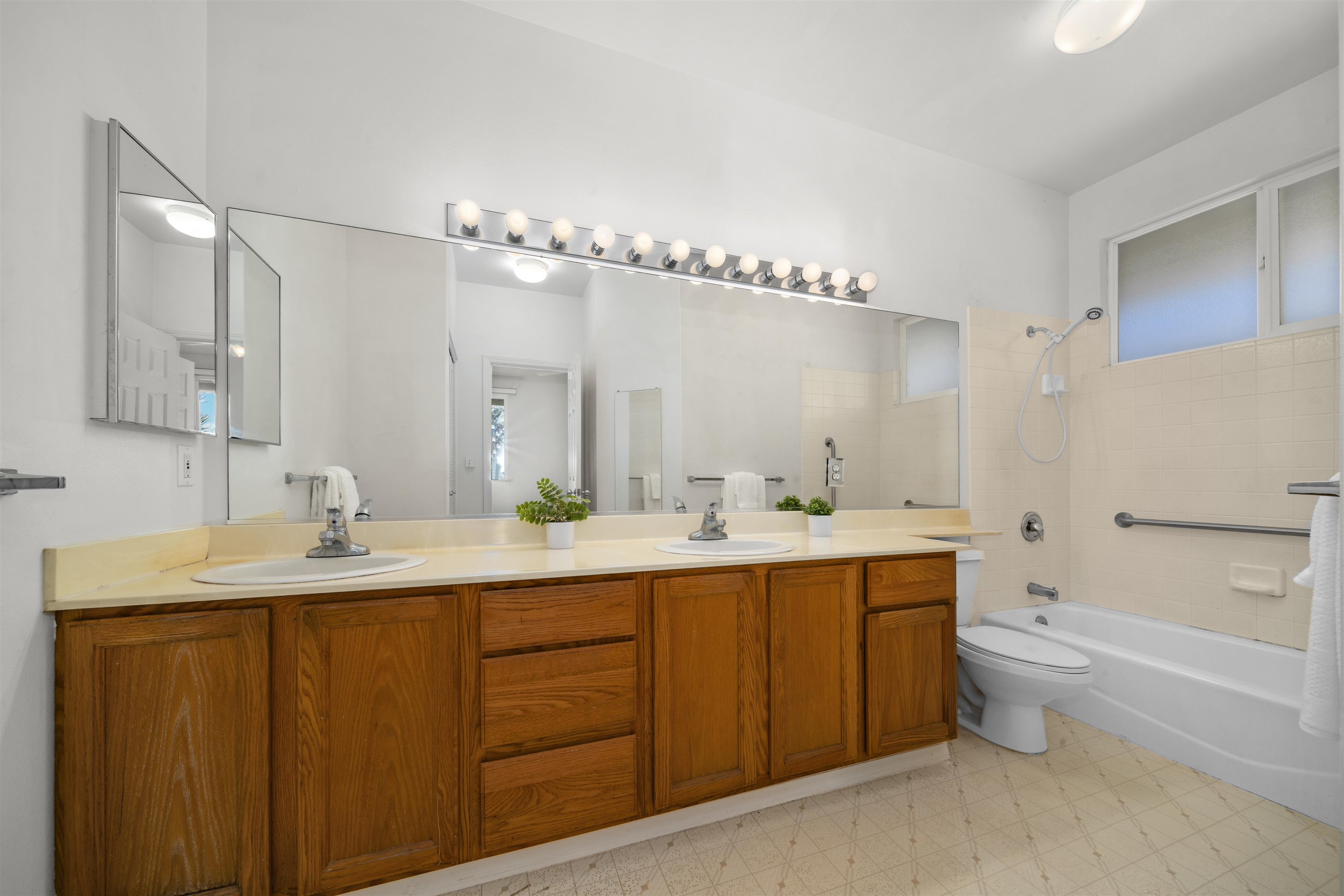 171 Poniu Cir Property Photo 7