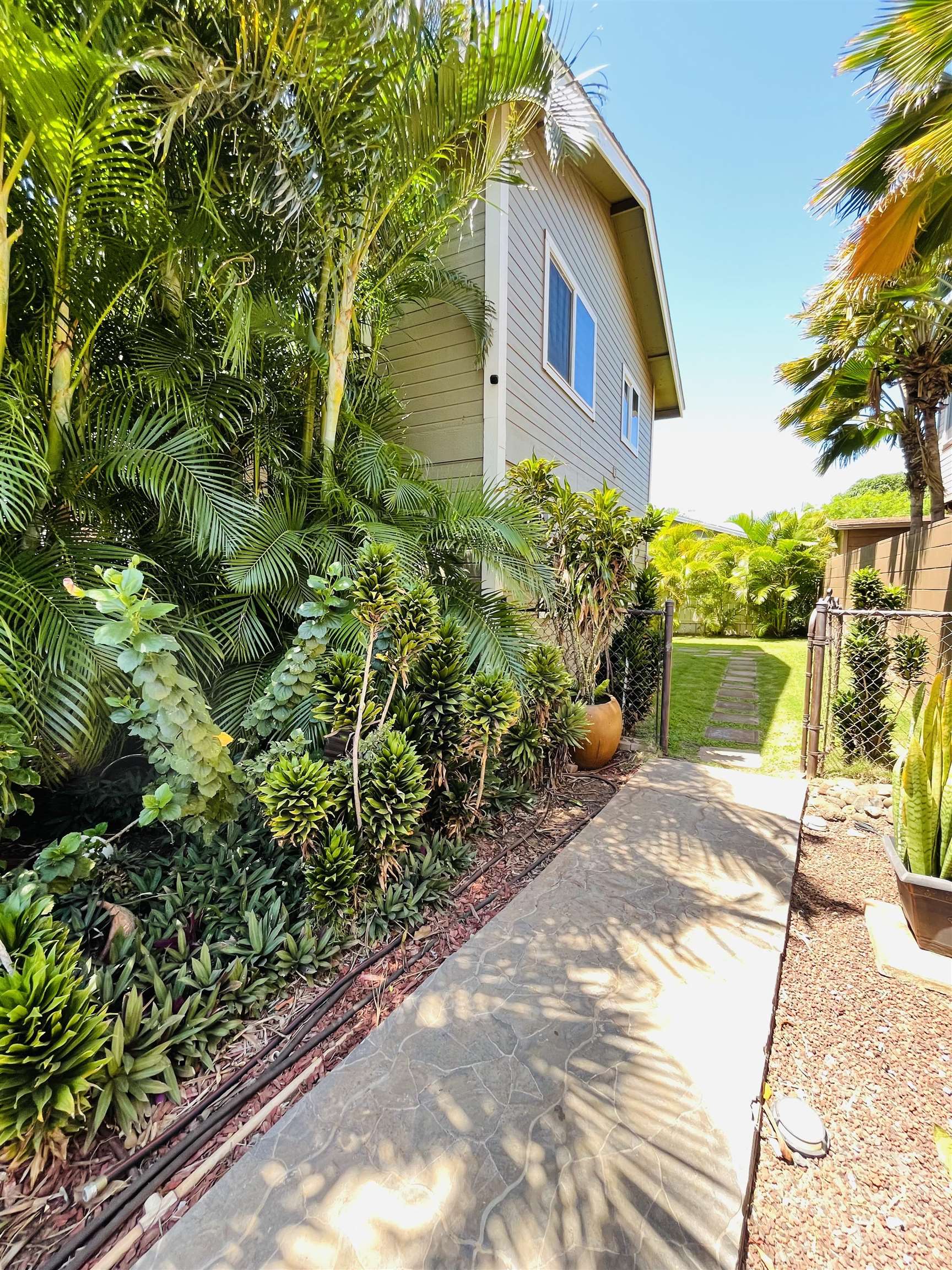 485 Kaiwahine St Property Photo 34