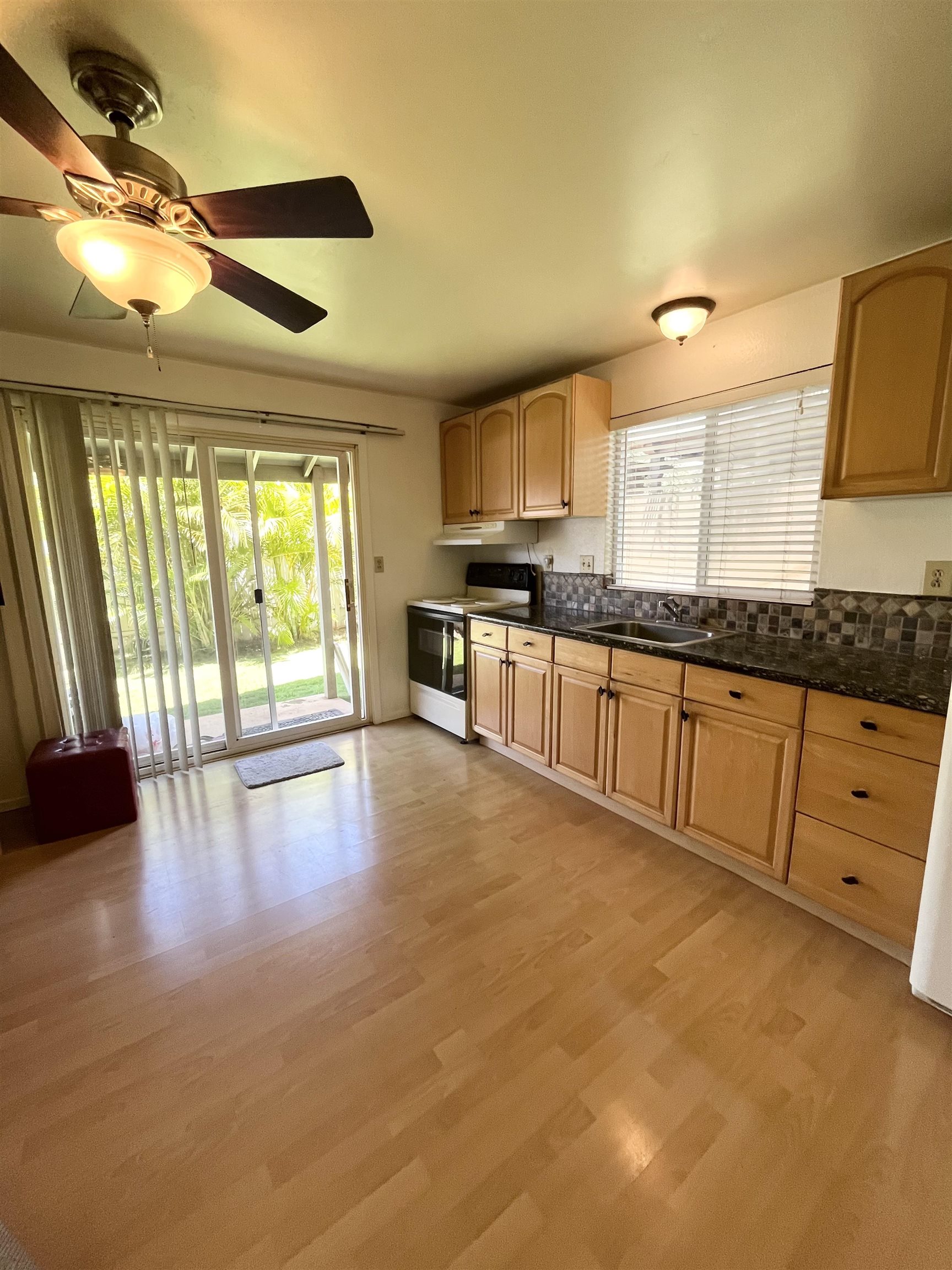 485 Kaiwahine St Property Photo 36
