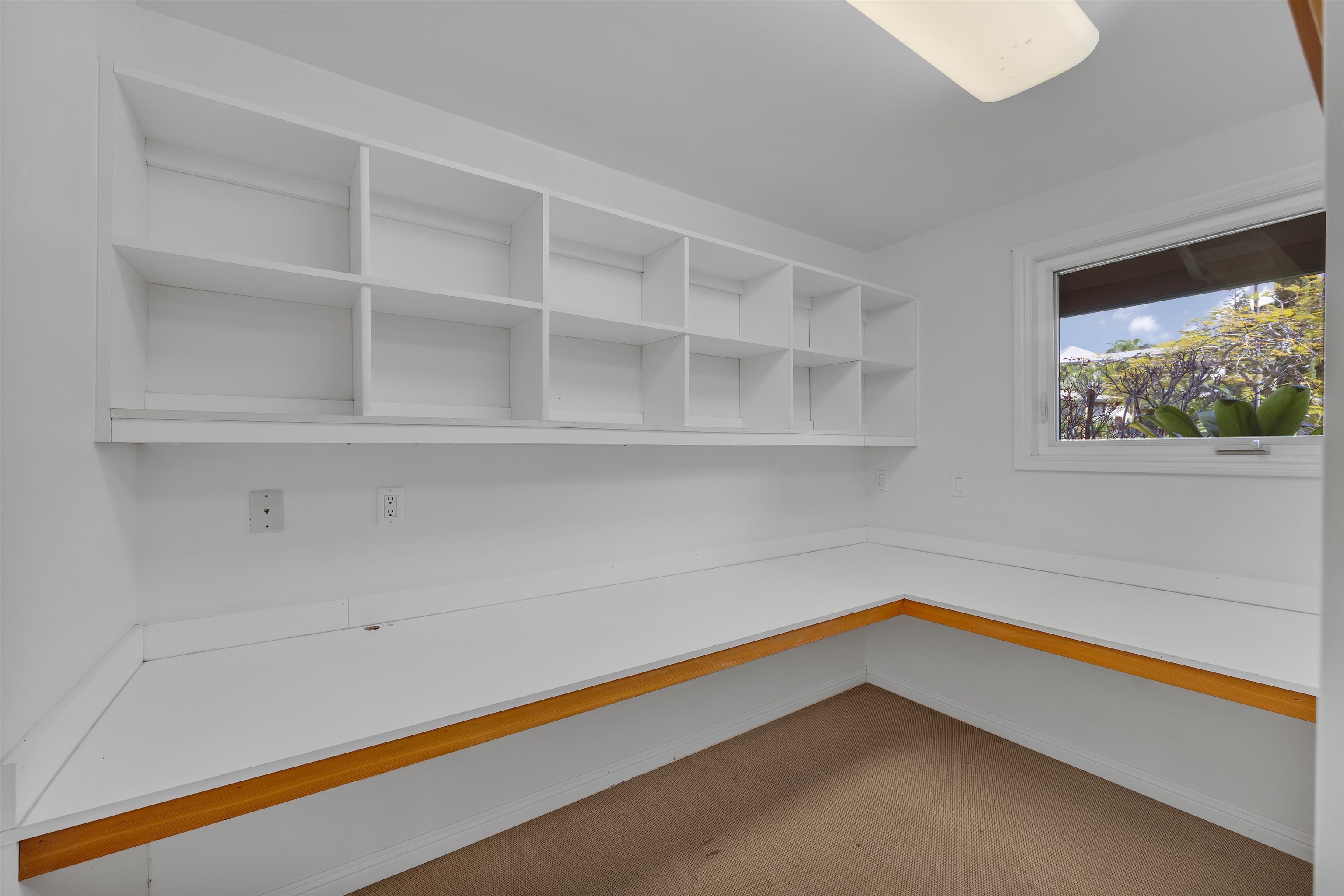 330 Kaupea St Property Photo 34