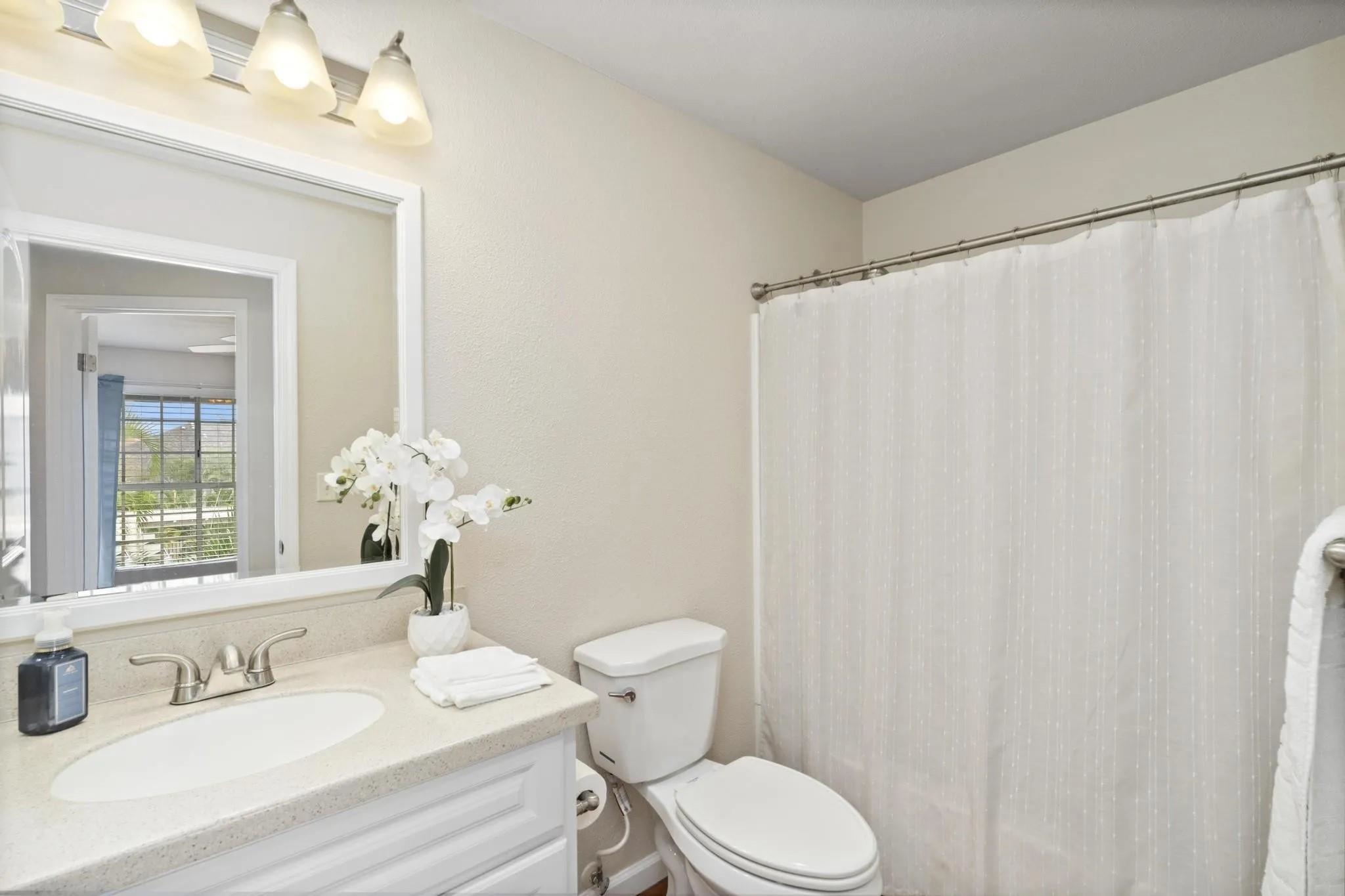160 Keonekai Rd Property Photo 7