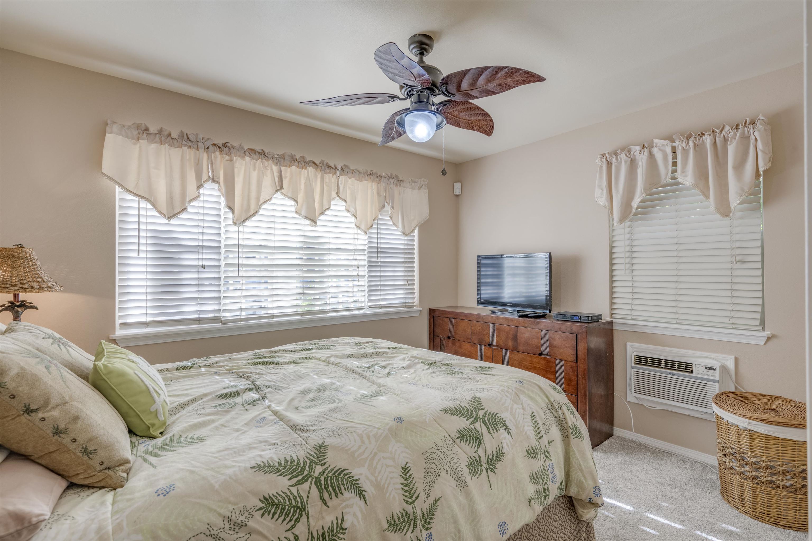 60 Halili Ln Property Photo 10