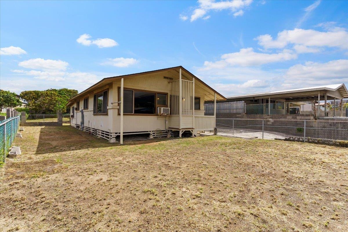 583 Kea St Property Photo 3