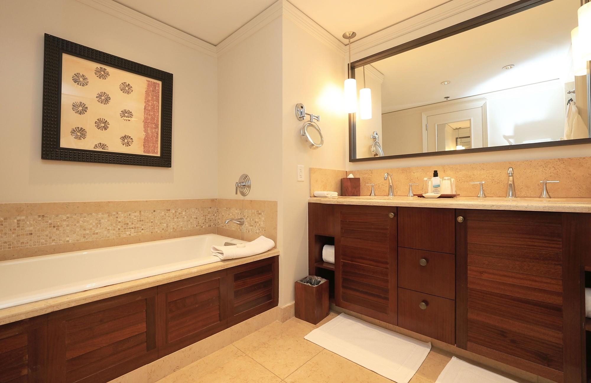 1 Ritz Carlton Dr Property Photo 5