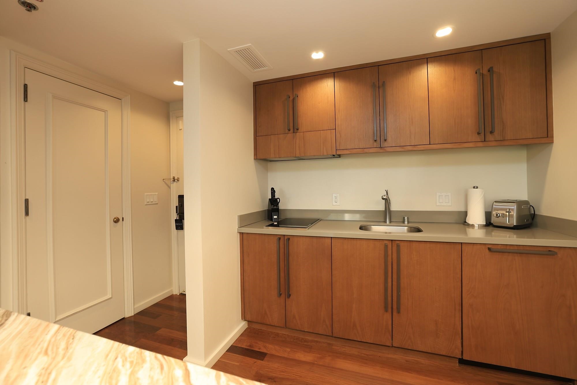 1 Ritz Carlton Dr Property Photo 8