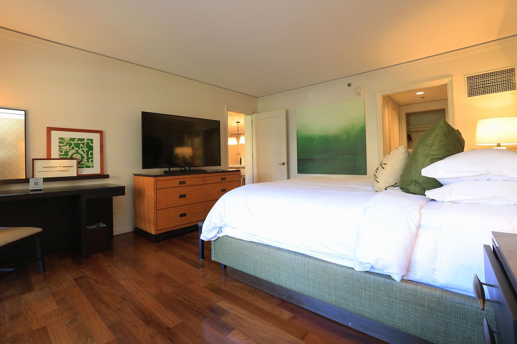 1 Ritz Carlton Dr Property Photo 20