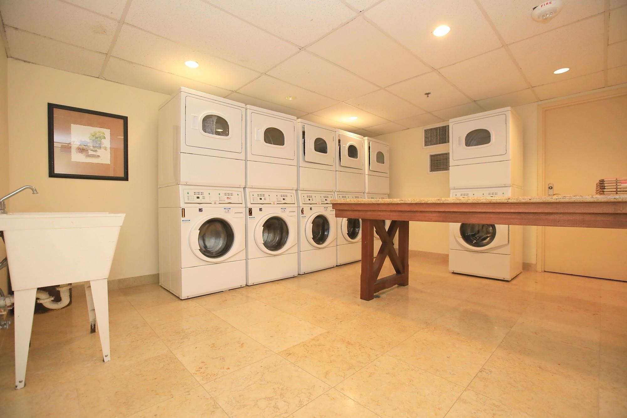 1 Ritz Carlton Dr Property Photo 28