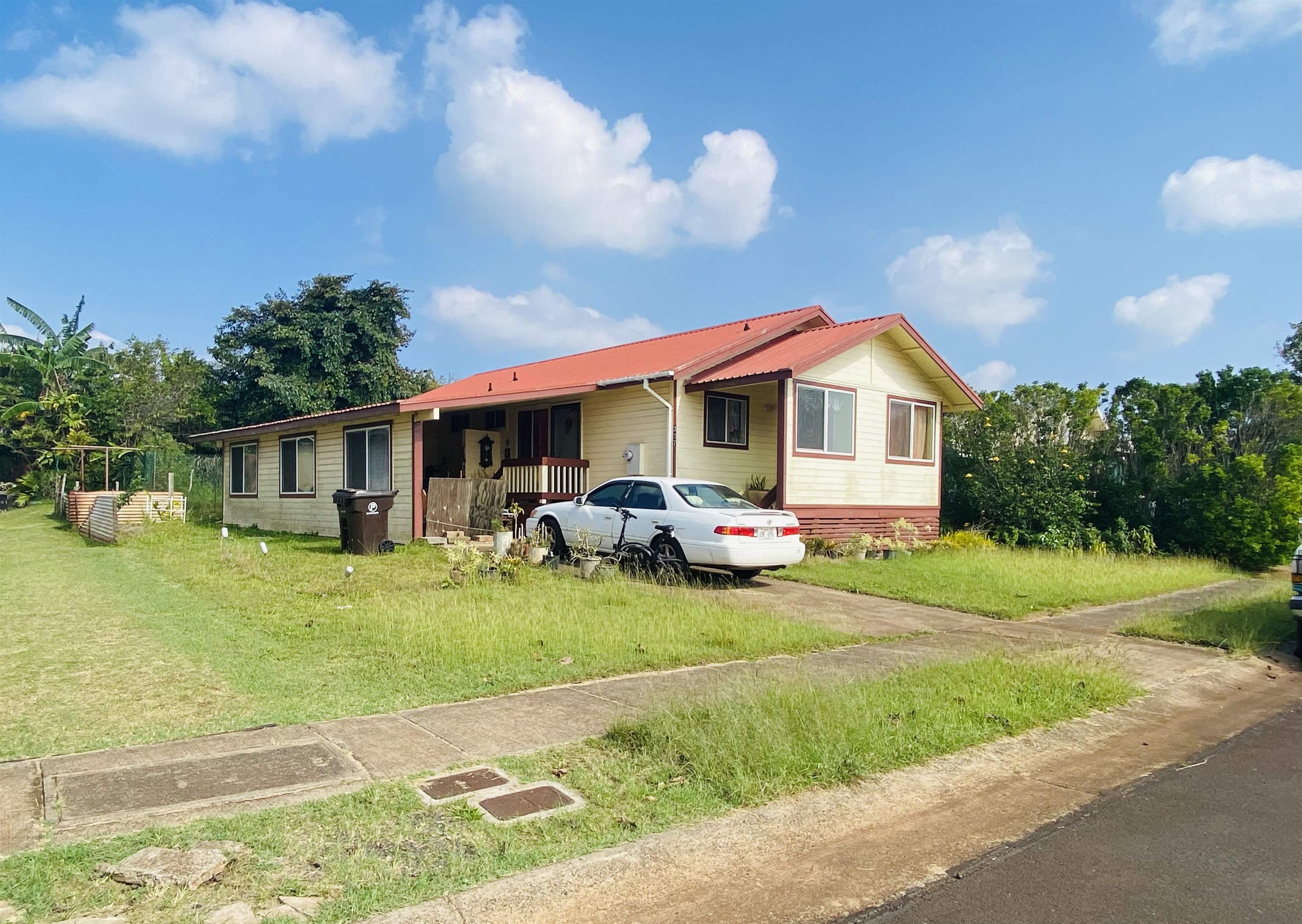 Olopua Real Estate Listings Main Image