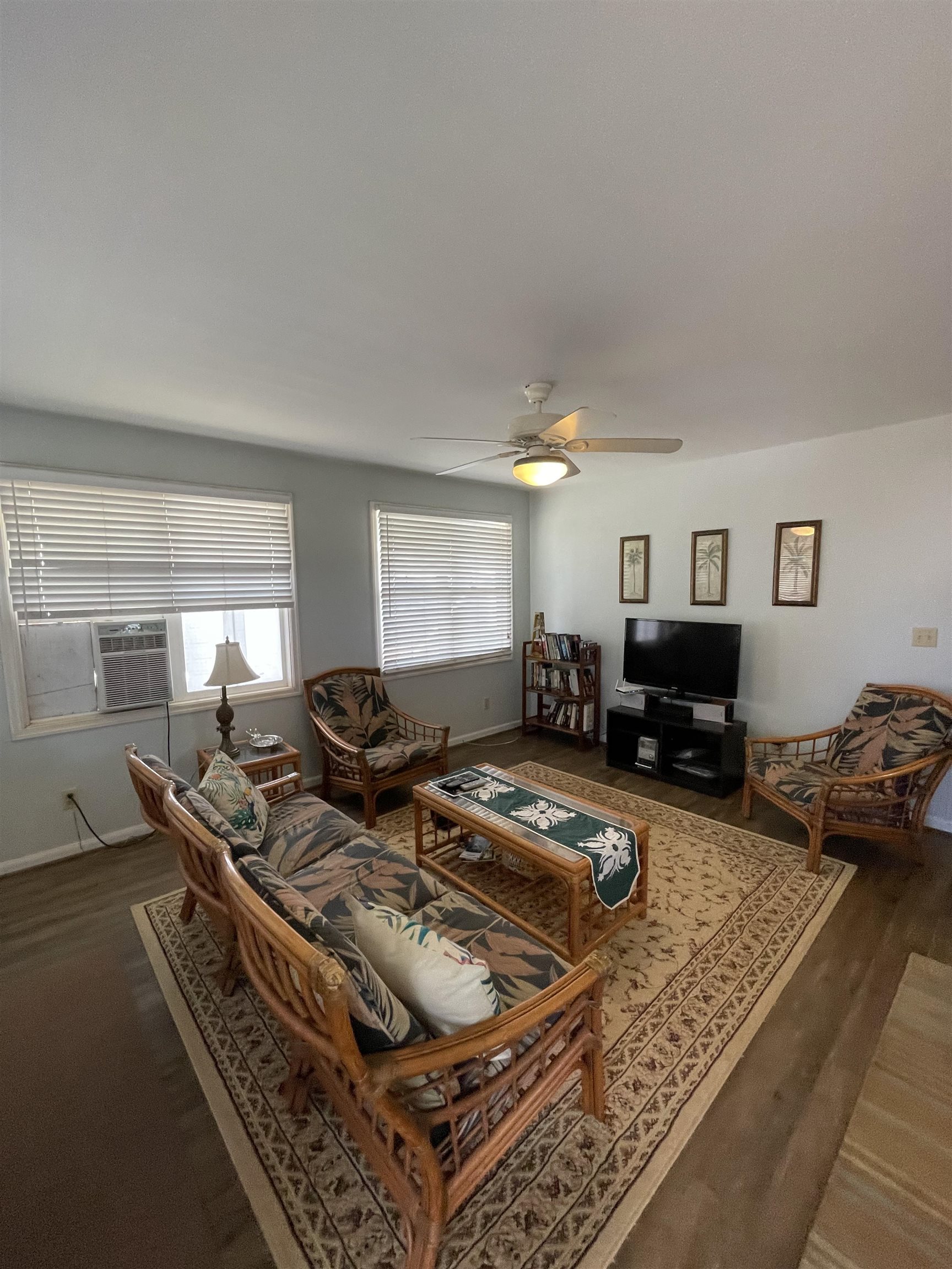 1304 Gay St Property Photo 2