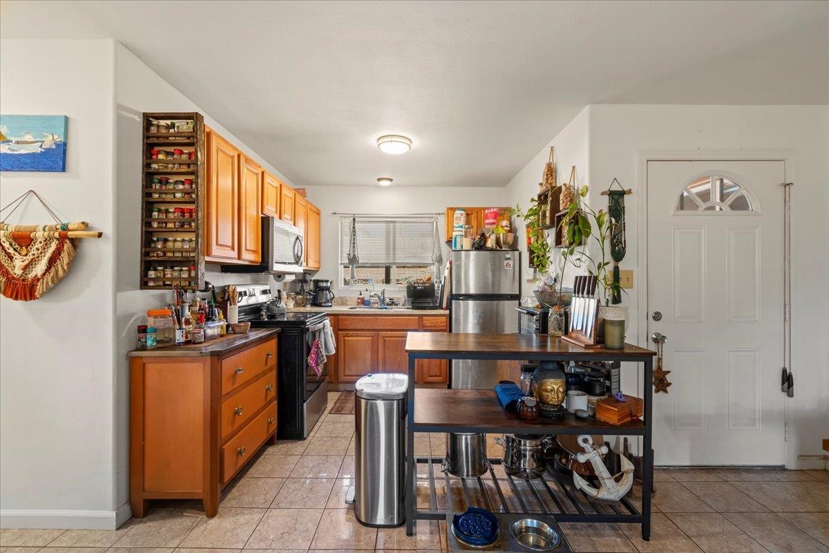 166 Eleu Pl Property Photo 16