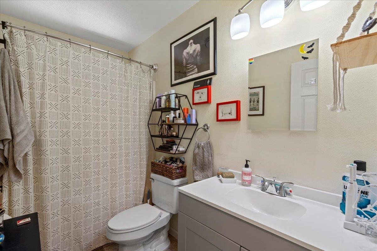 166 Eleu Pl Property Photo 22
