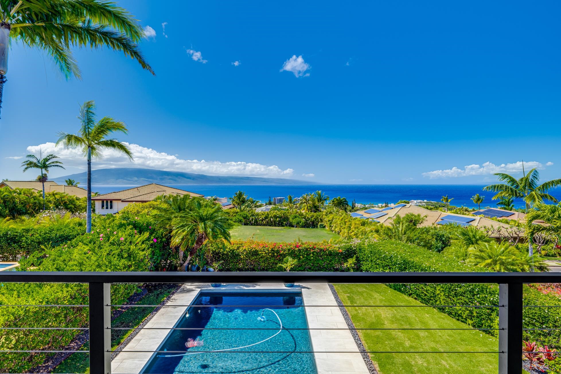 377 Wekiu Pl Property Photo 2