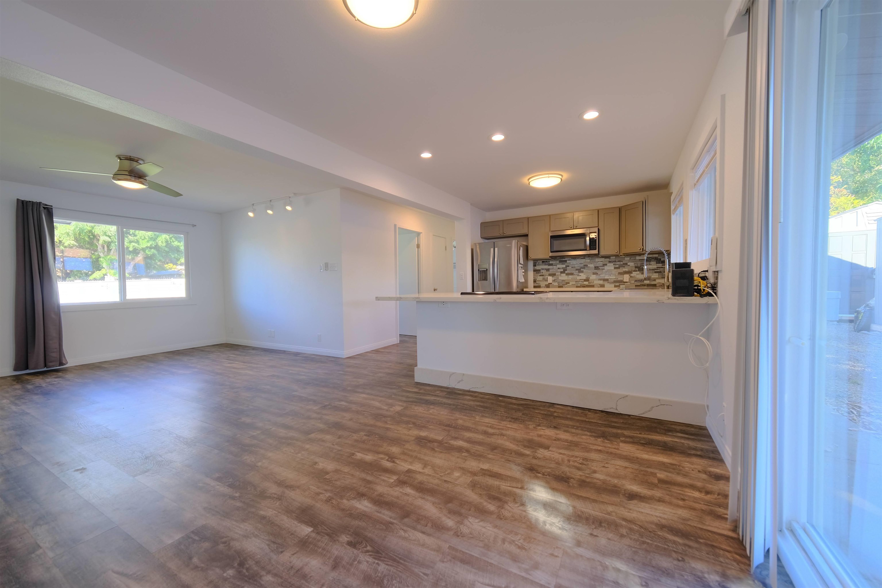 144 E Lipoa St Property Photo 7