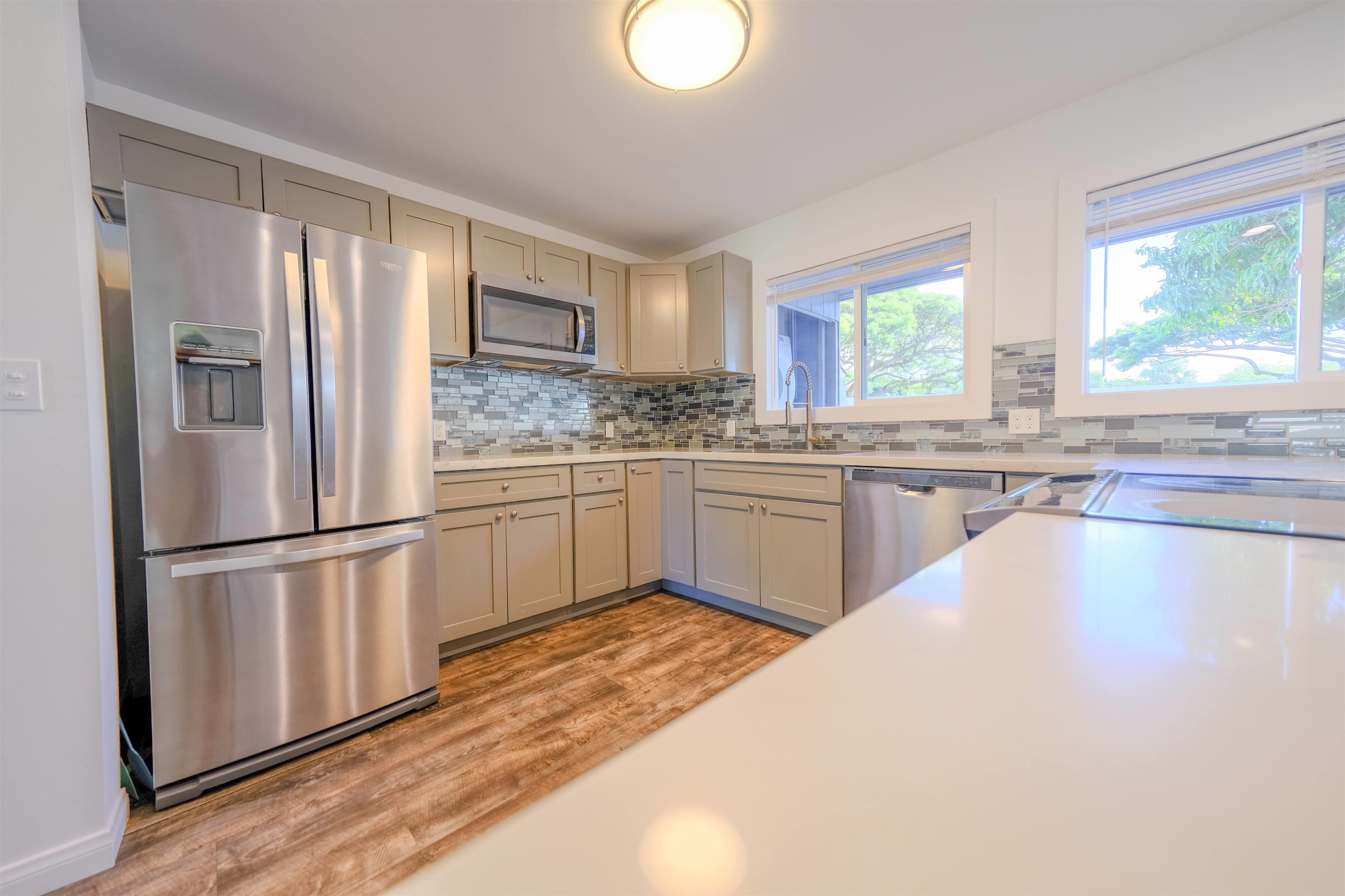 144 E Lipoa St Property Photo 8