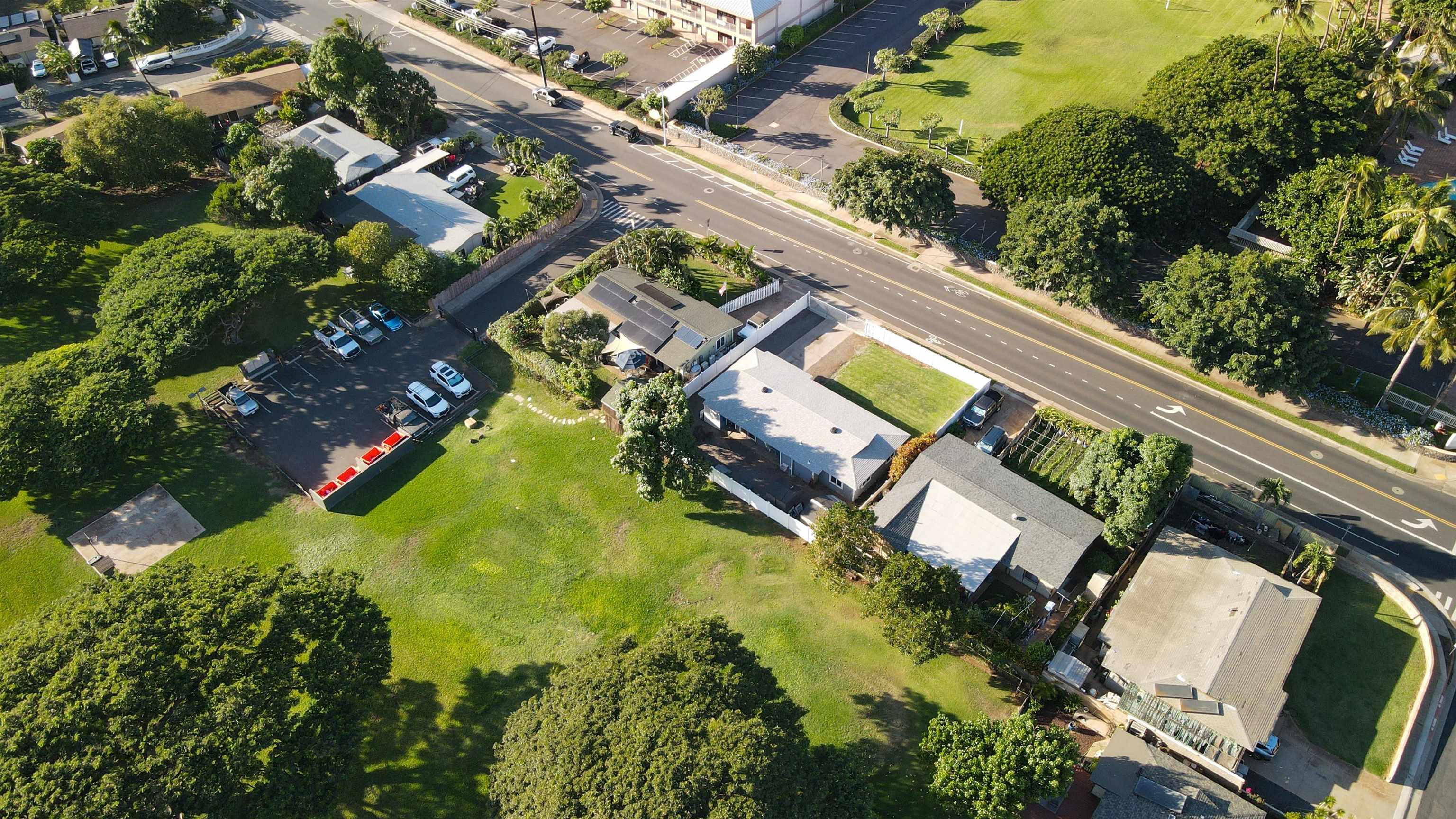 144 E Lipoa St Property Photo 23