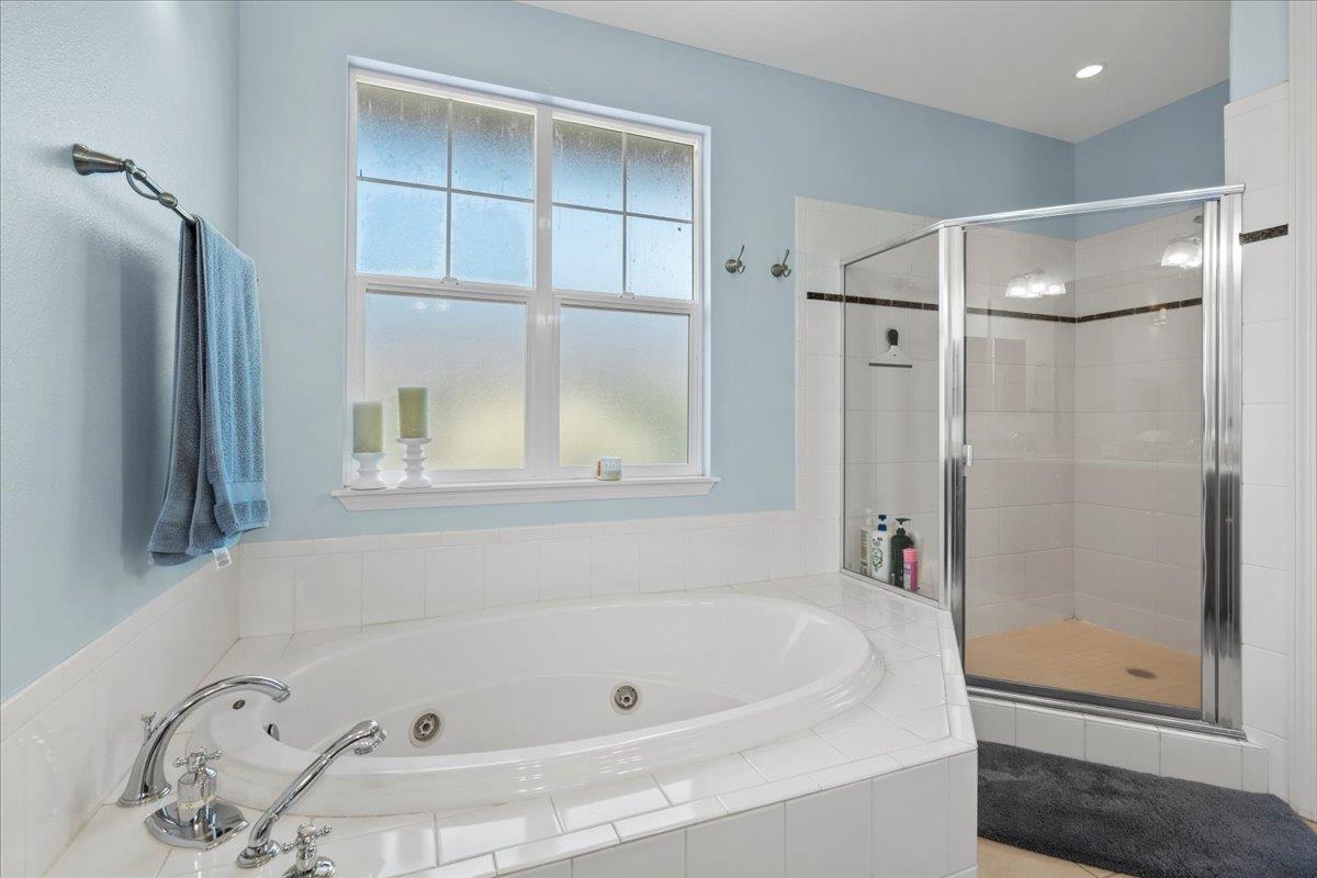 30 Laukahi St Property Photo 23