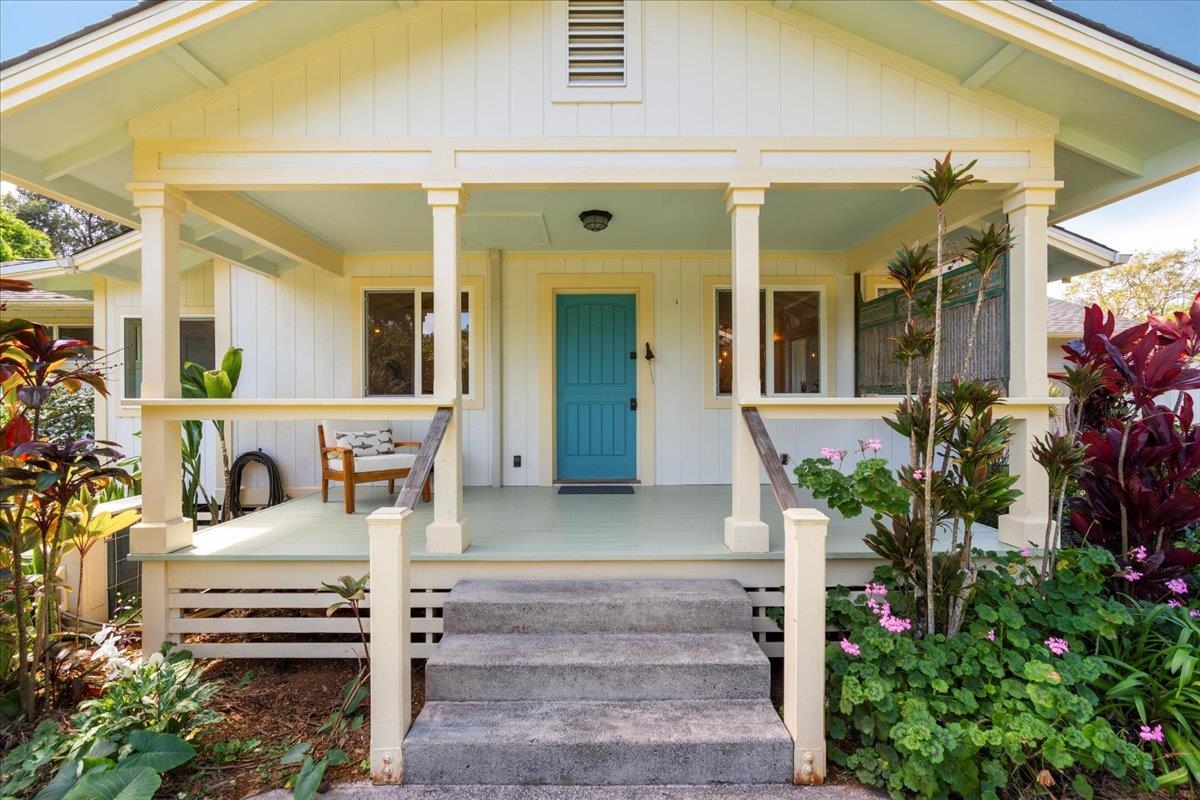 1084 Nanihoku Pl Property Photo 2