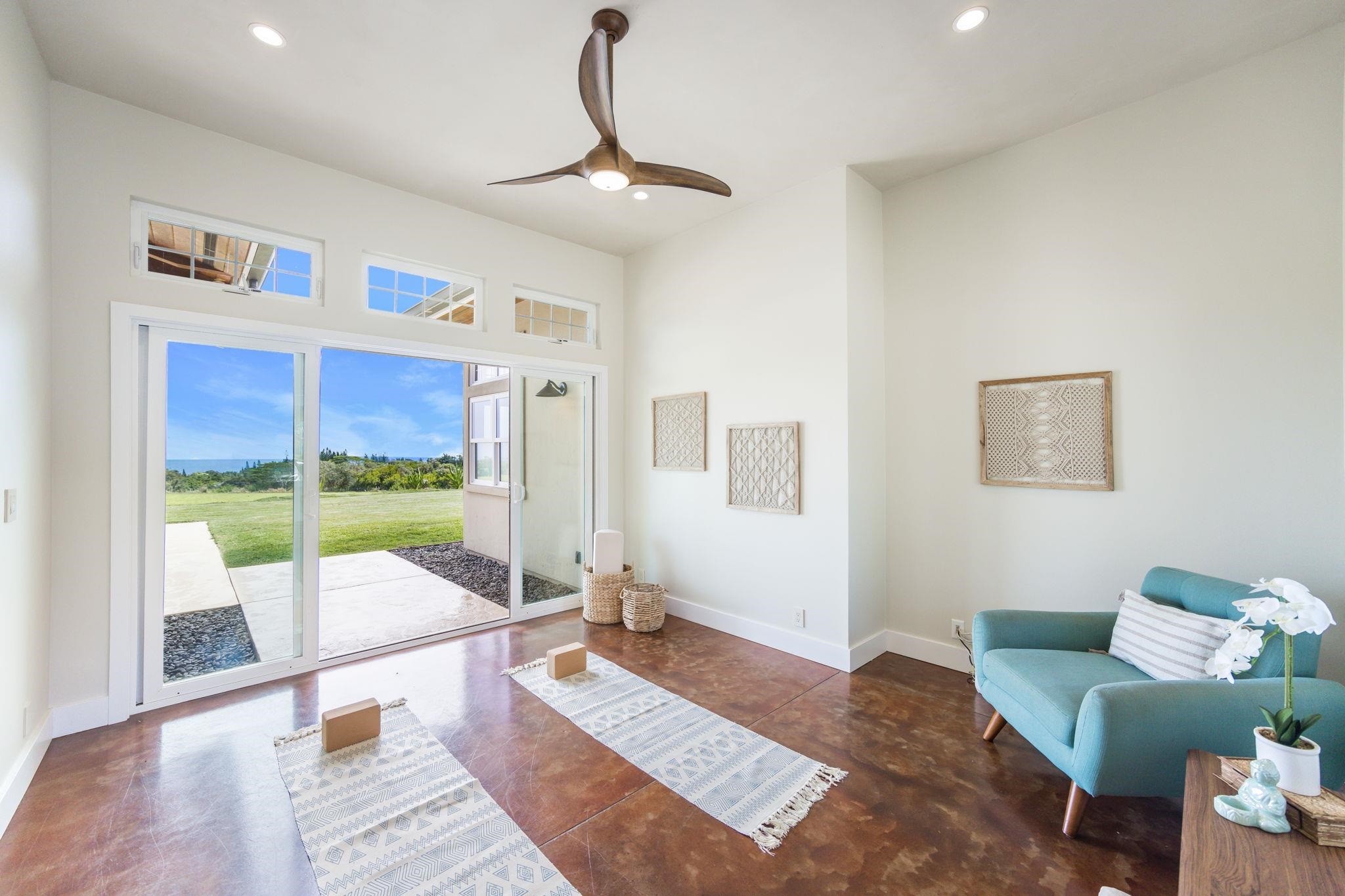 365 E Kuiaha Rd Property Photo 42