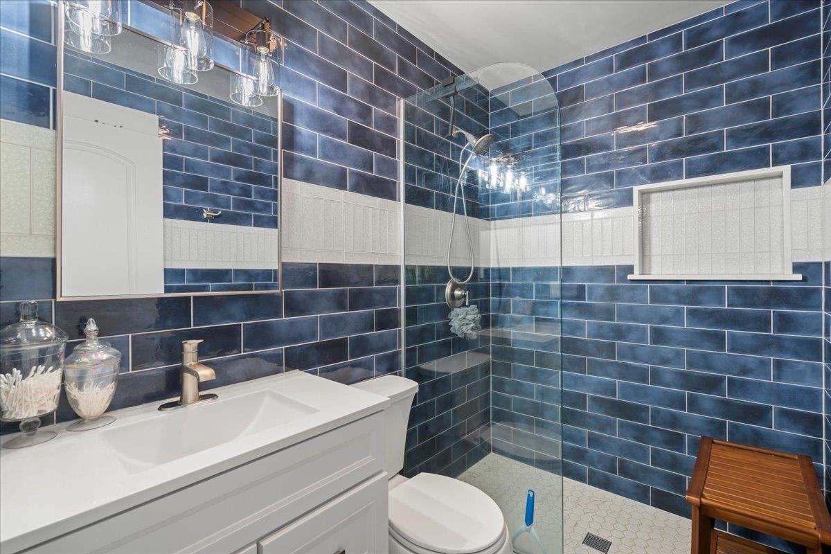 265 Kenolio Rd Property Photo 25
