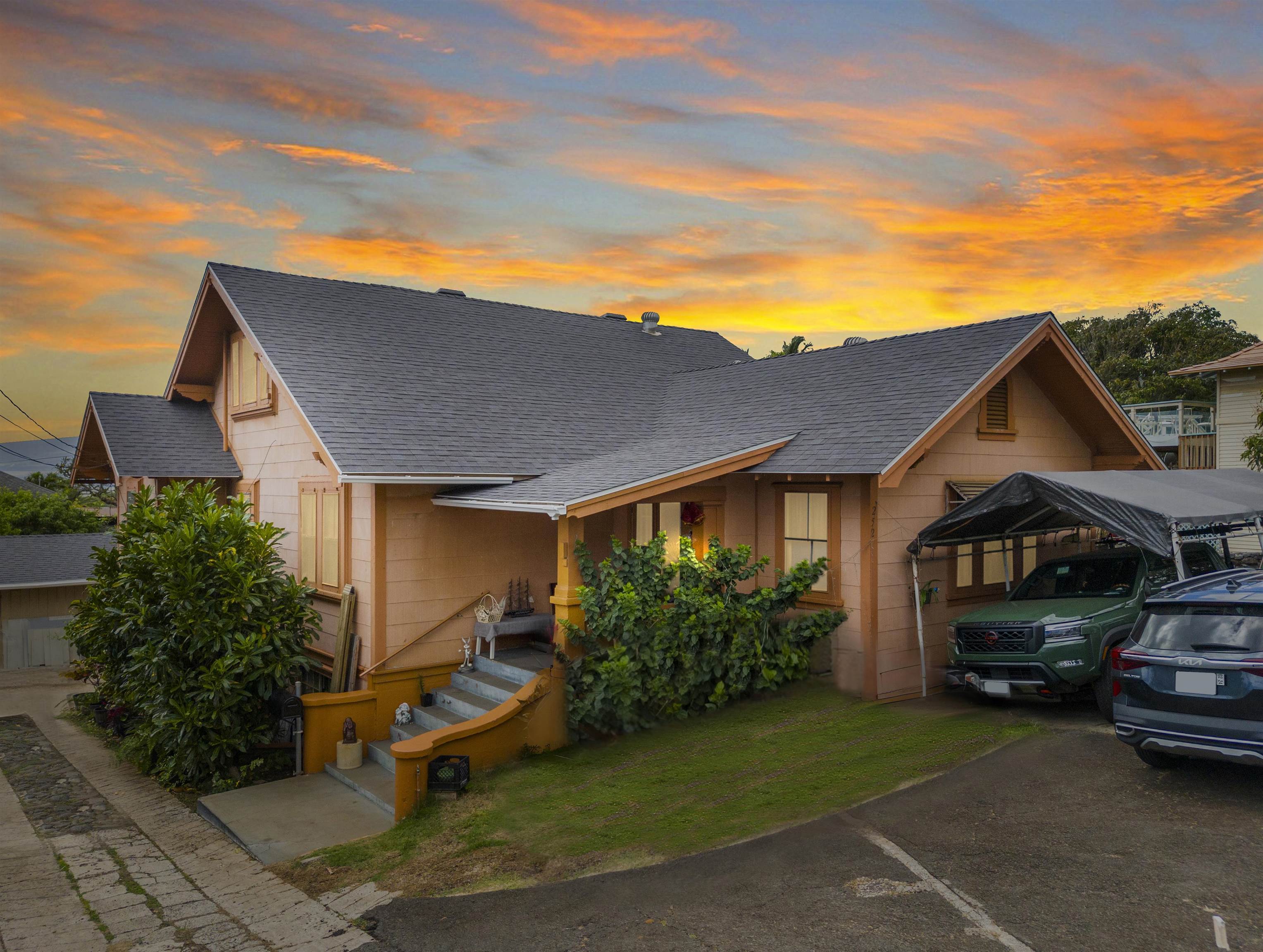 252 Halenani Dr Property Photo 2