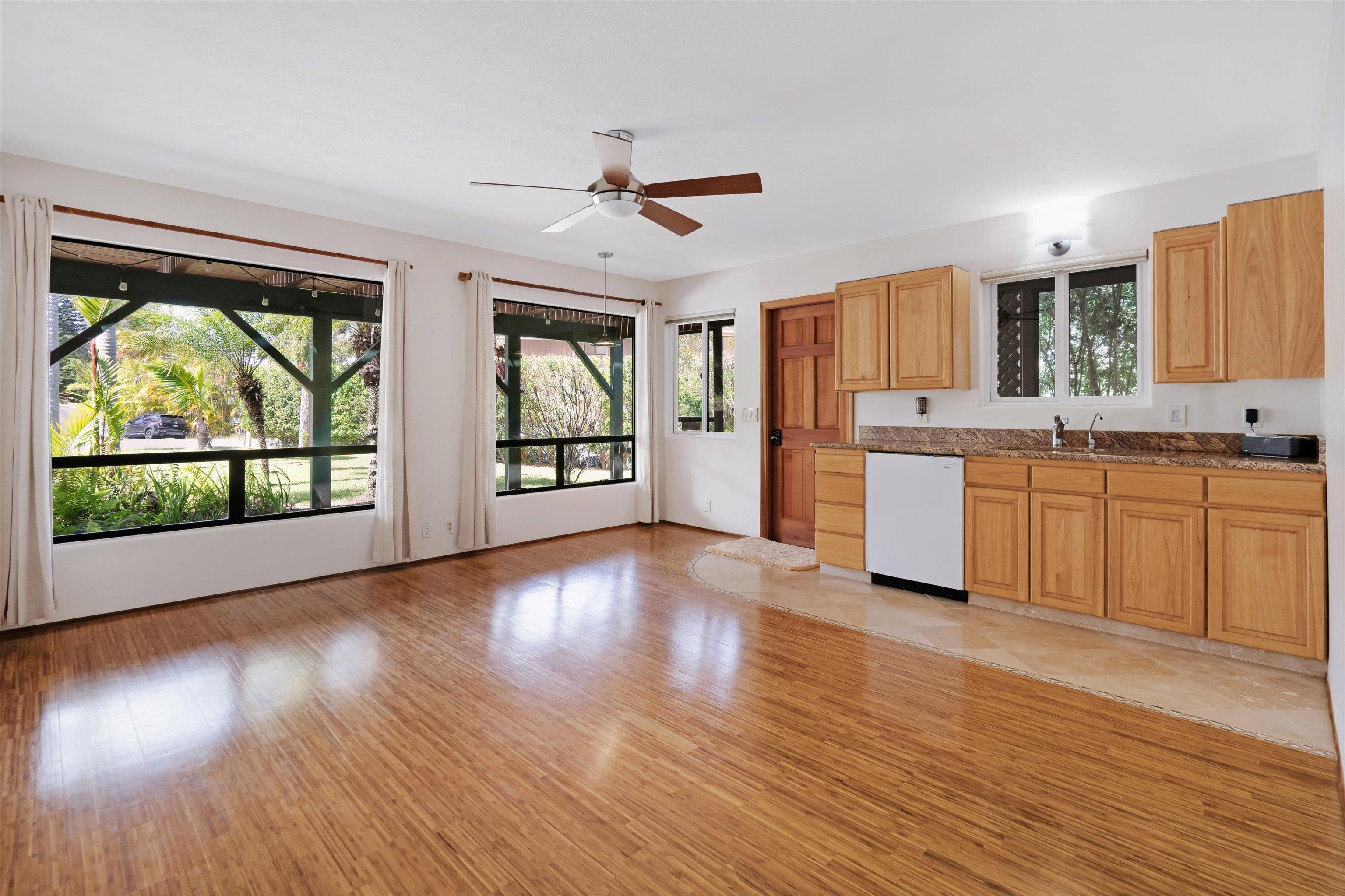 566 Hoene St Property Photo 37
