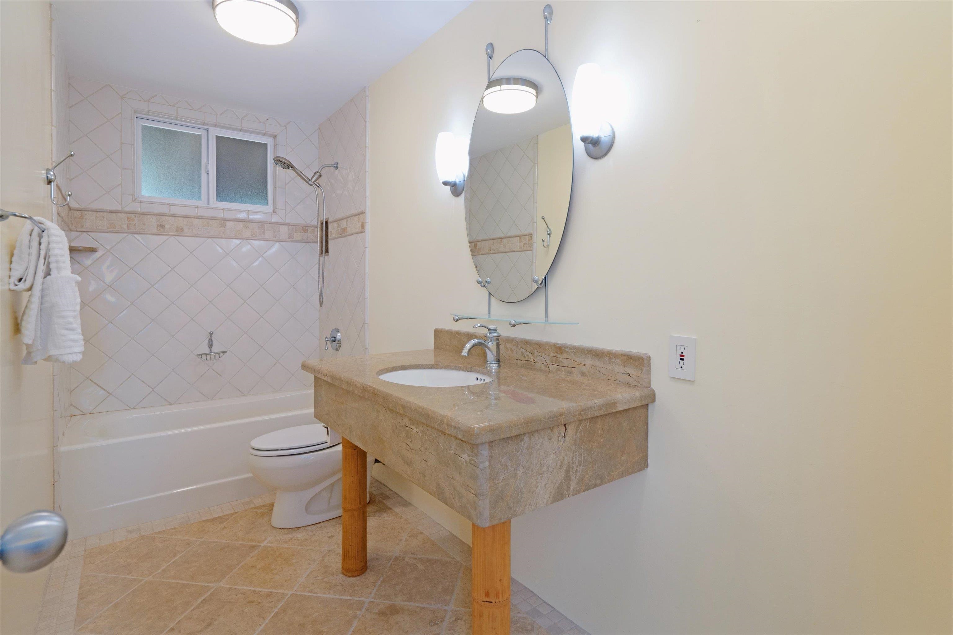 566 Hoene St Property Photo 38